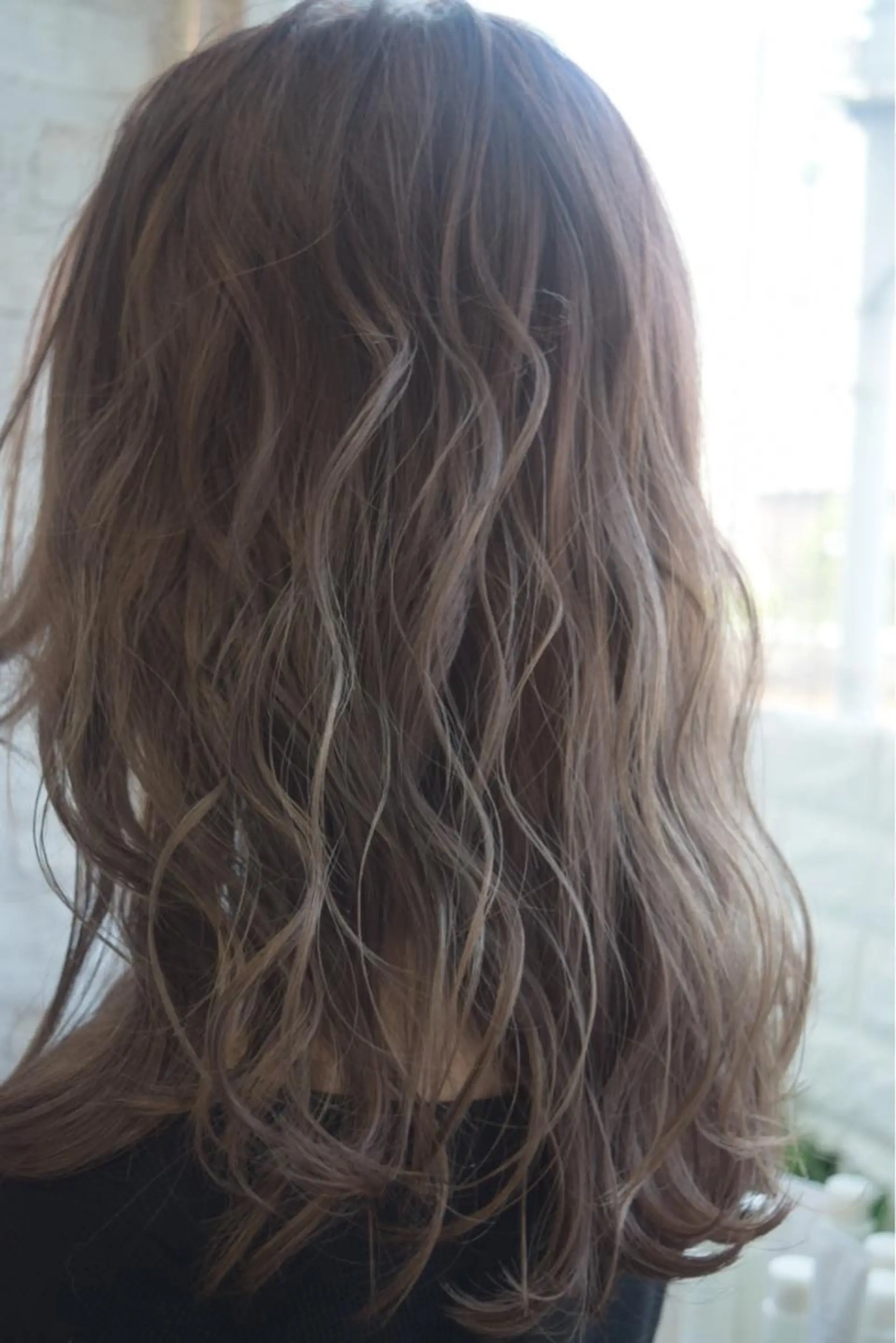 カラー ブリーチ ハイライトカラー ハイトーンカラー RYUのヘアスタイル