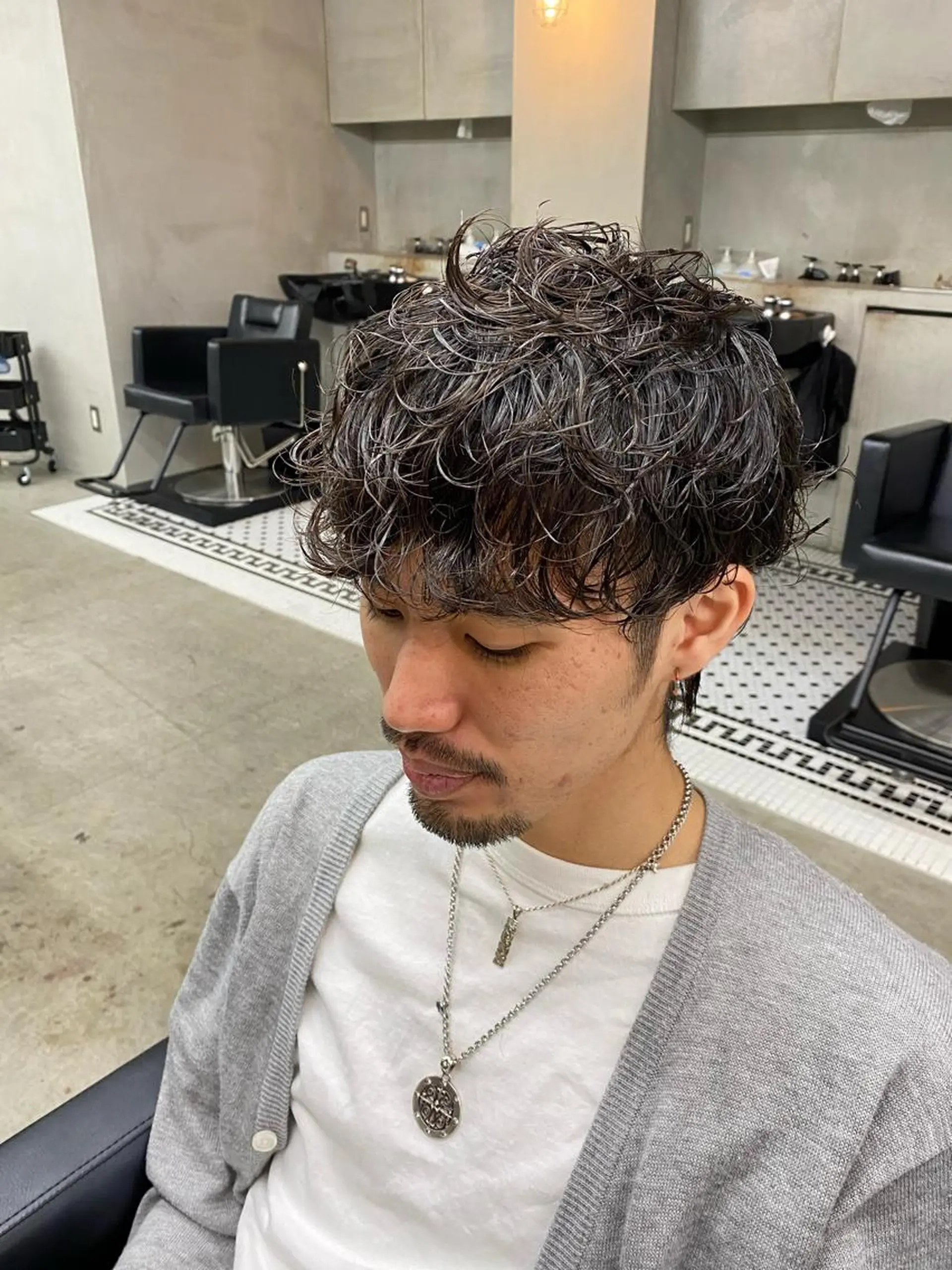 ショート パーマ ヘアアレンジ メンズ カット パーマ ヘアセット Ameri/髪質改善 /韓国ヘア🇰🇷のヘアスタイル