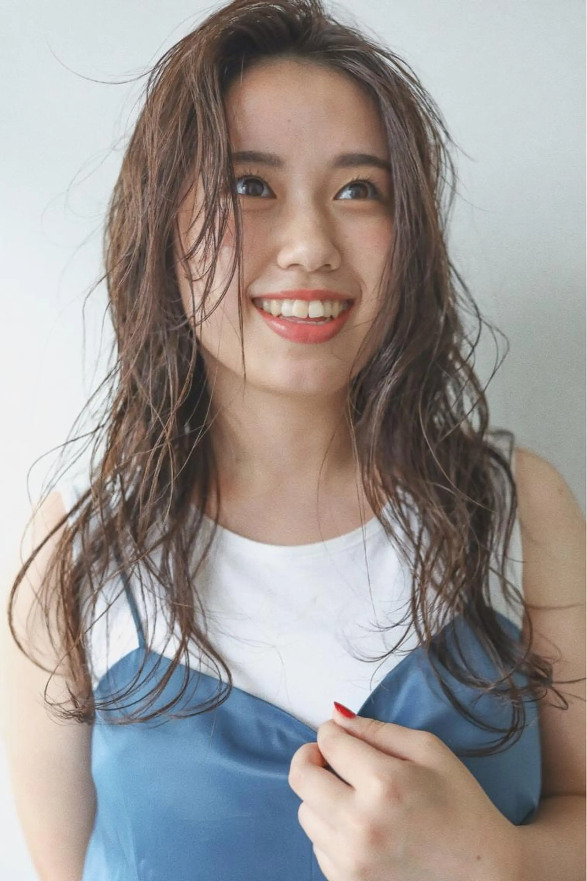 ロング LUCA SALON所属・友田 青葉のヘアスタイル