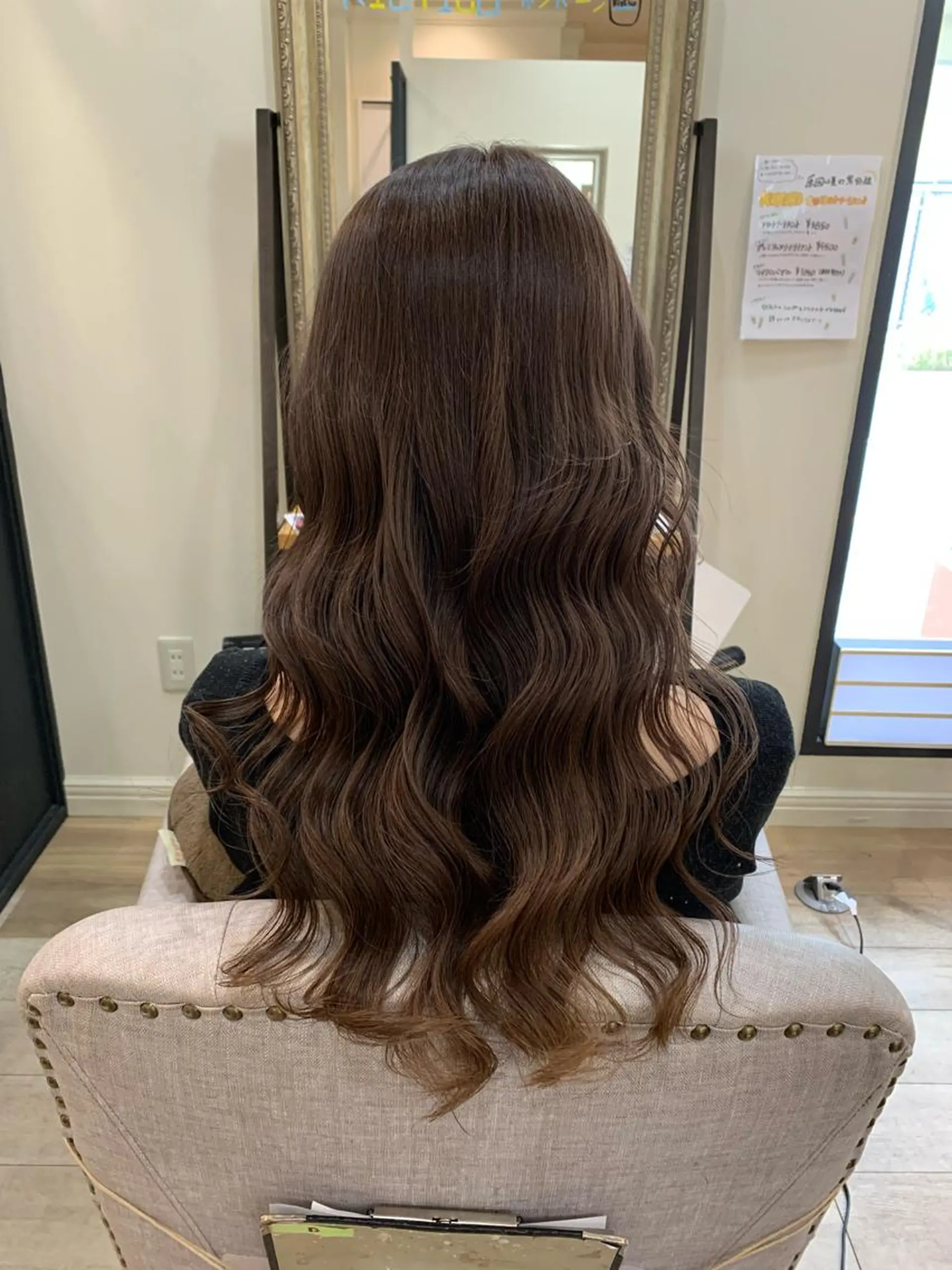 ロング カラー ベージュカラー 上田 紗也のヘアスタイル