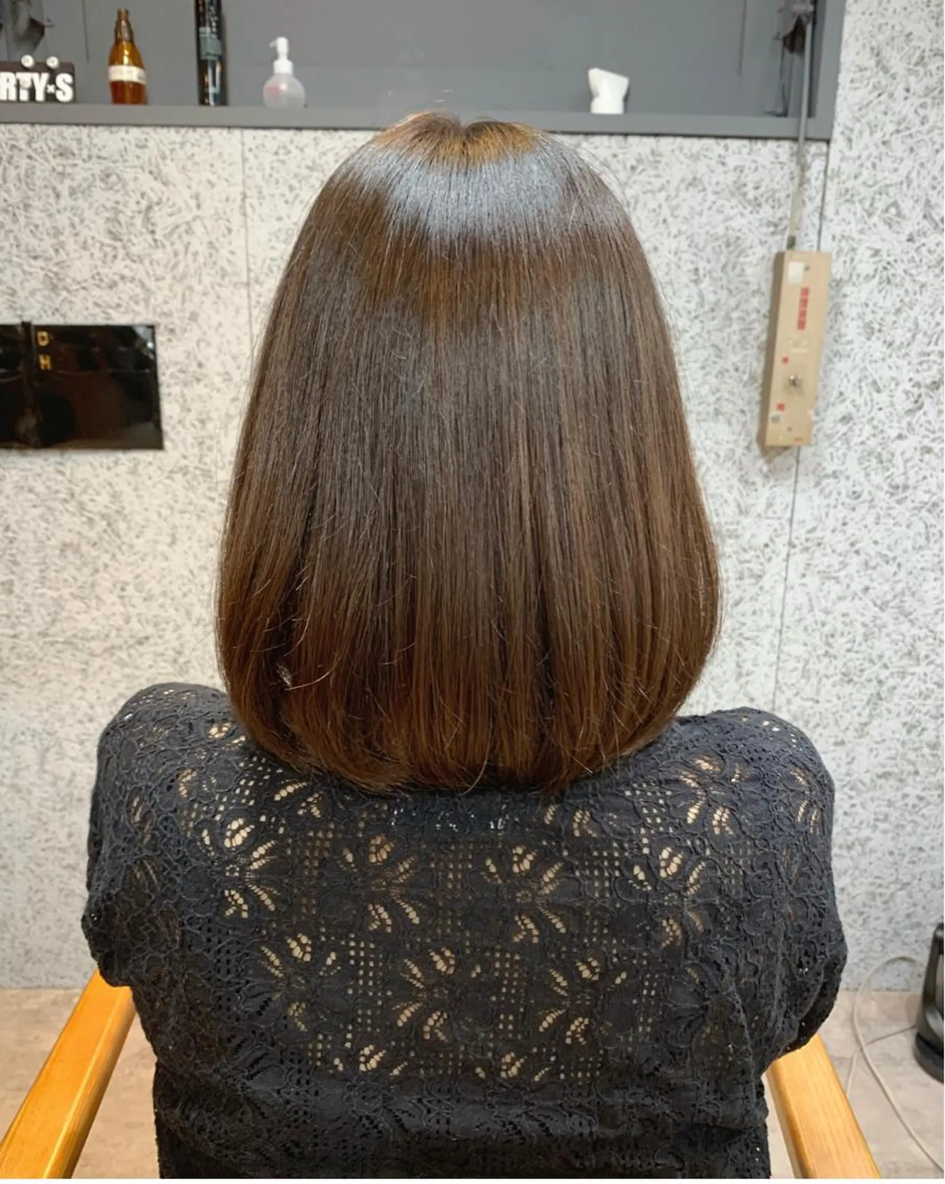 ミディアム カラー アッシュ トリートメント eyesburg W/est所属・ショートボブ 村上のヘアスタイル