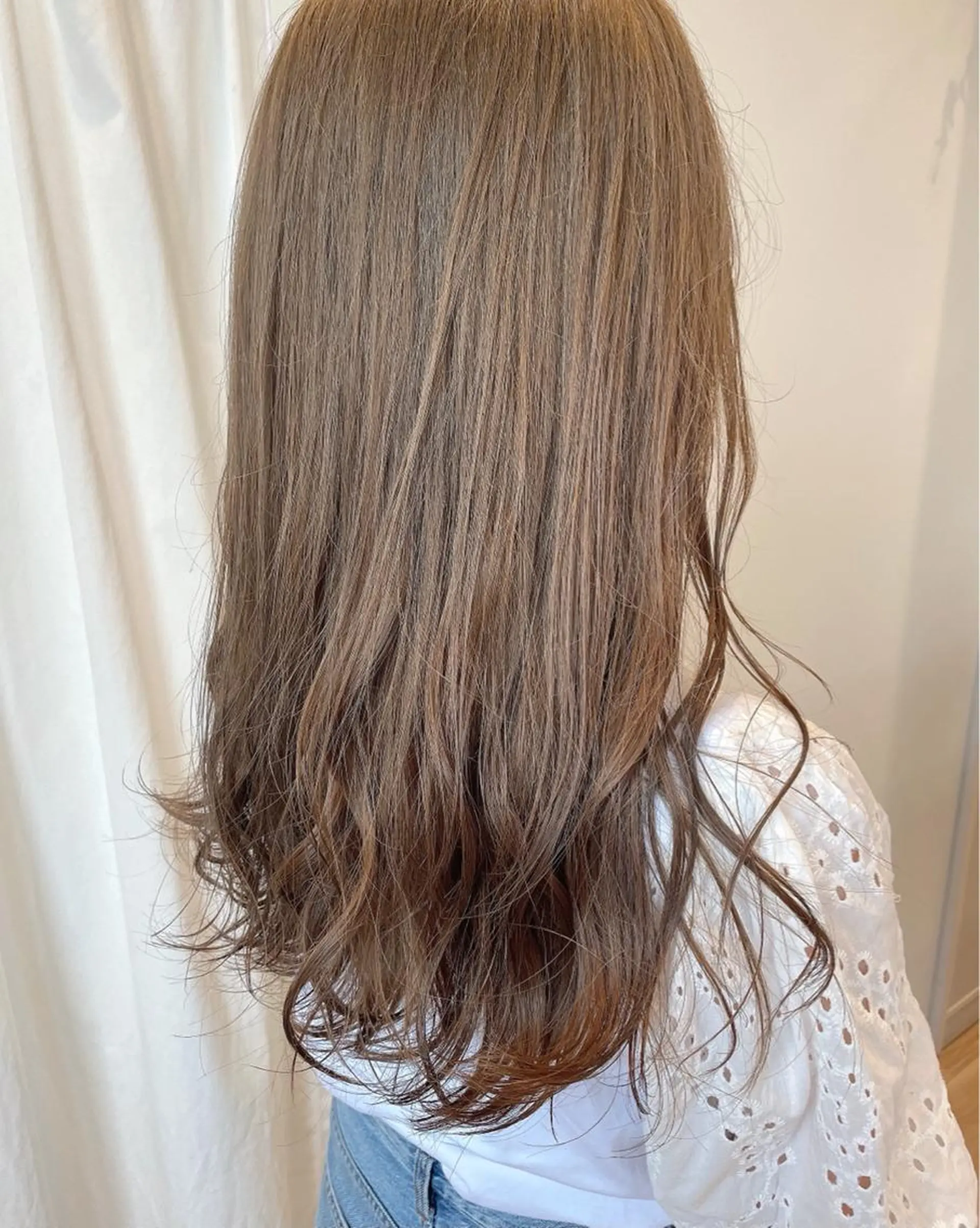 カラー 三村 桜生のヘアスタイル