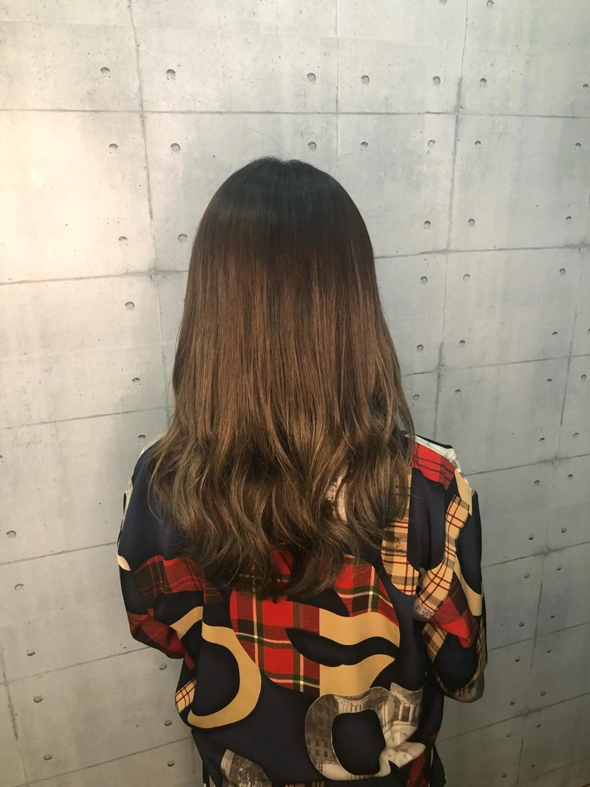 ロング カラー 金沢 広美のヘアスタイル