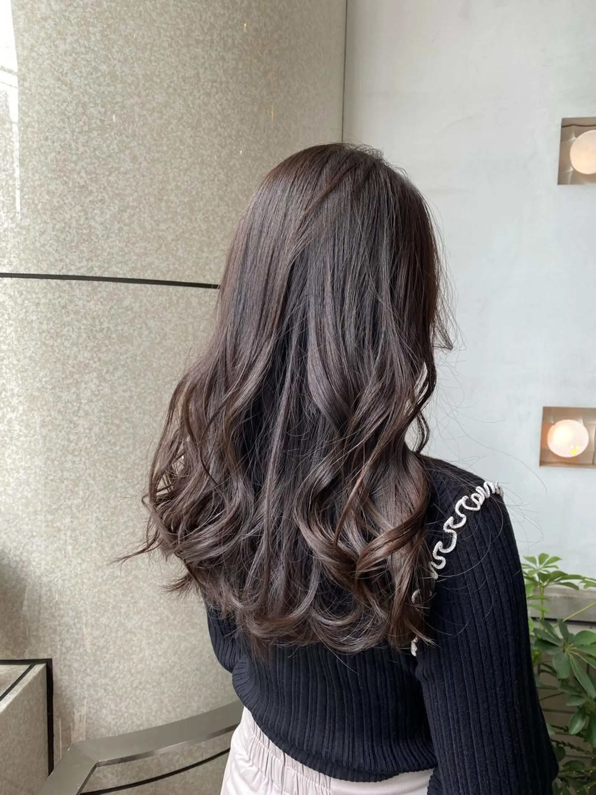 ロング カラー ロングレイヤー グレージュ 髪質改善 レイヤーカット ロング 統括マネージャー/ 髪のドクター/前原悟のヘアスタイル