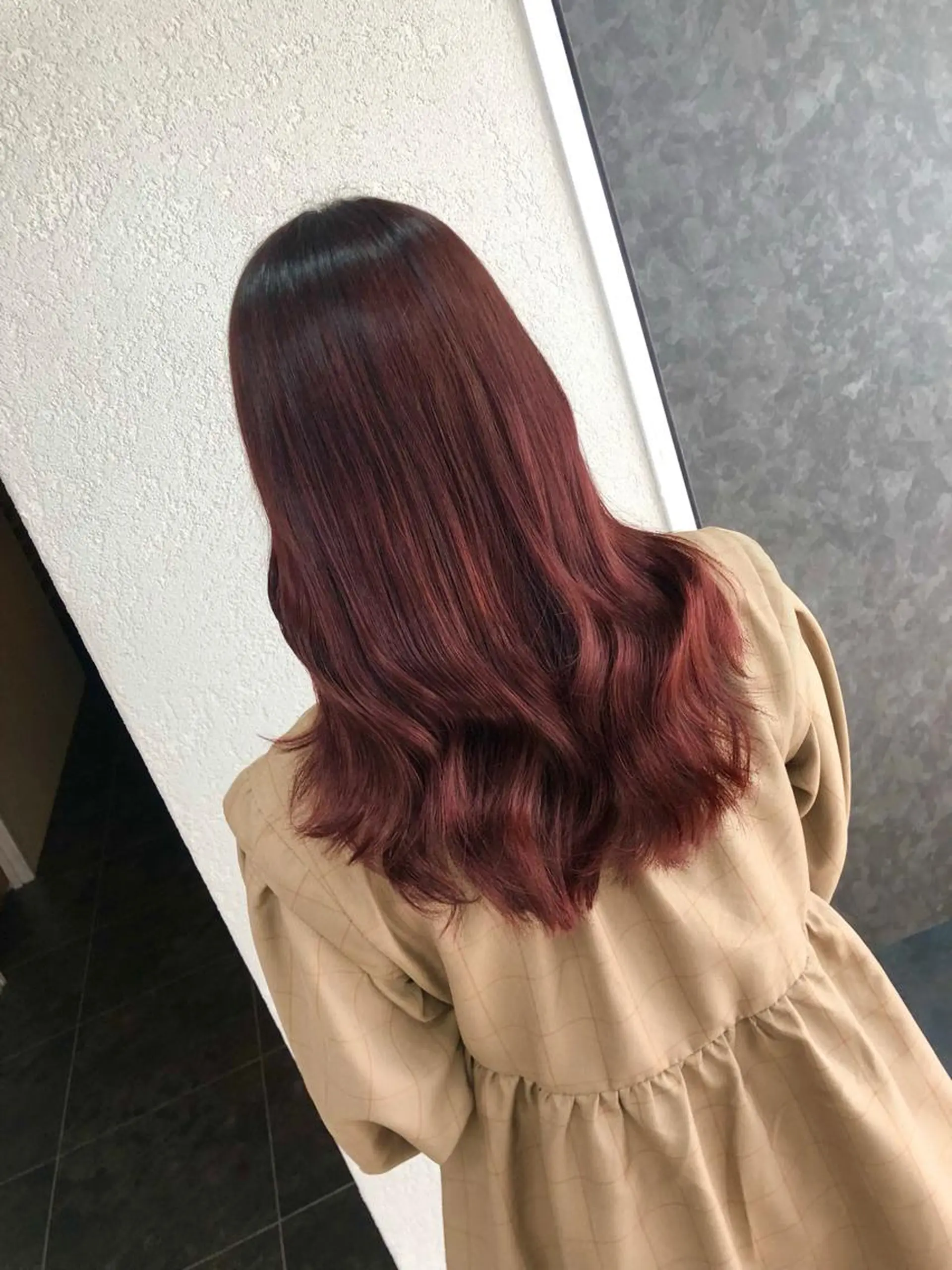 セミロング 髪質改善縮毛矯正× 艶髪カラー板垣智大のヘアスタイル