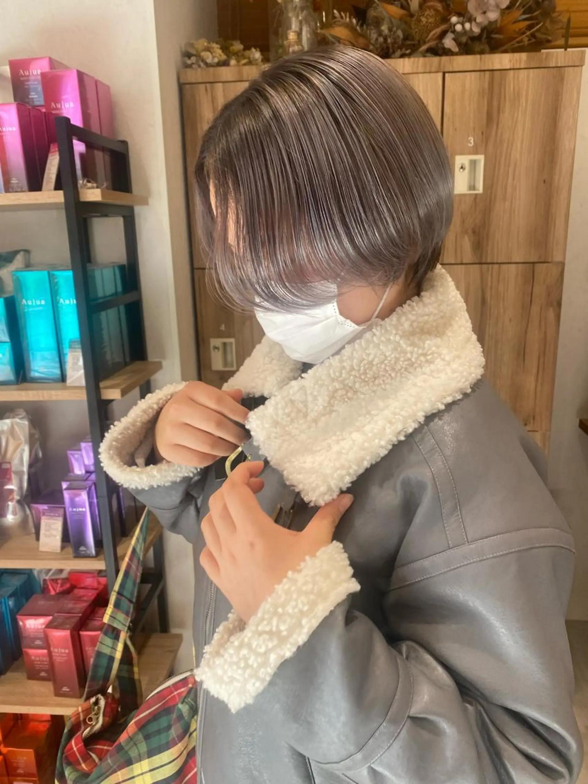 ショート カラー ブリーチ ヘアカラー トリートメント ヘッドスパ パーマ指名No1 /namiのヘアスタイル