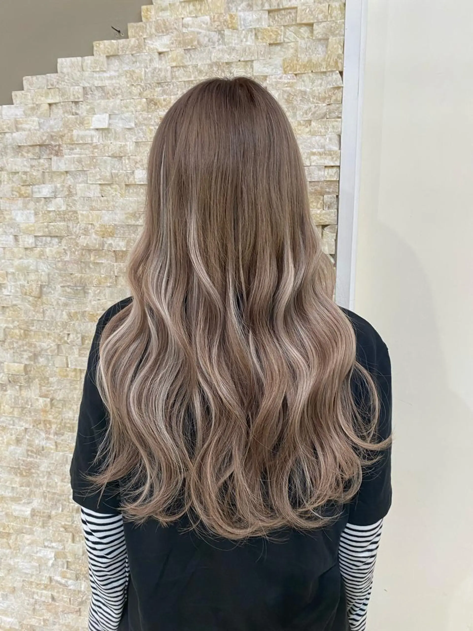 ロング B.Chance所属・大友 琴羽のヘアスタイル