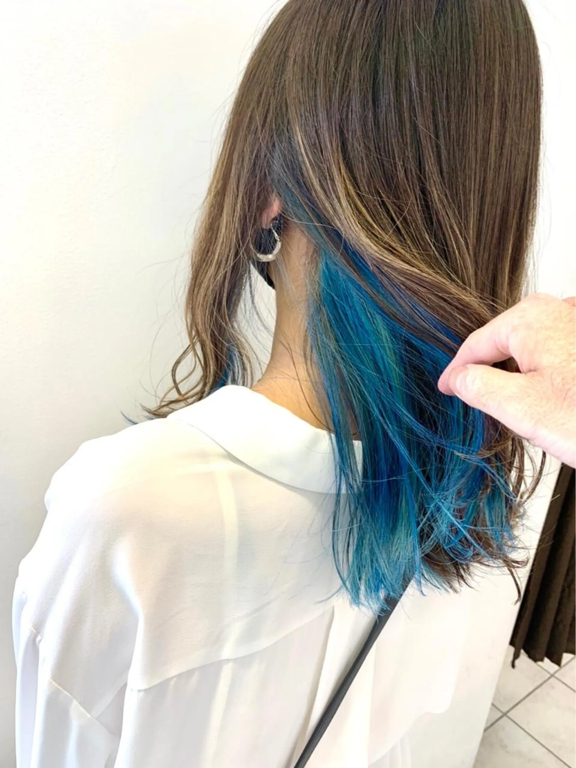 セミロング ハイライト 髪質改善 レイヤーカット 縮毛矯正 トリートメント MARLE 今里店のヘアスタイル