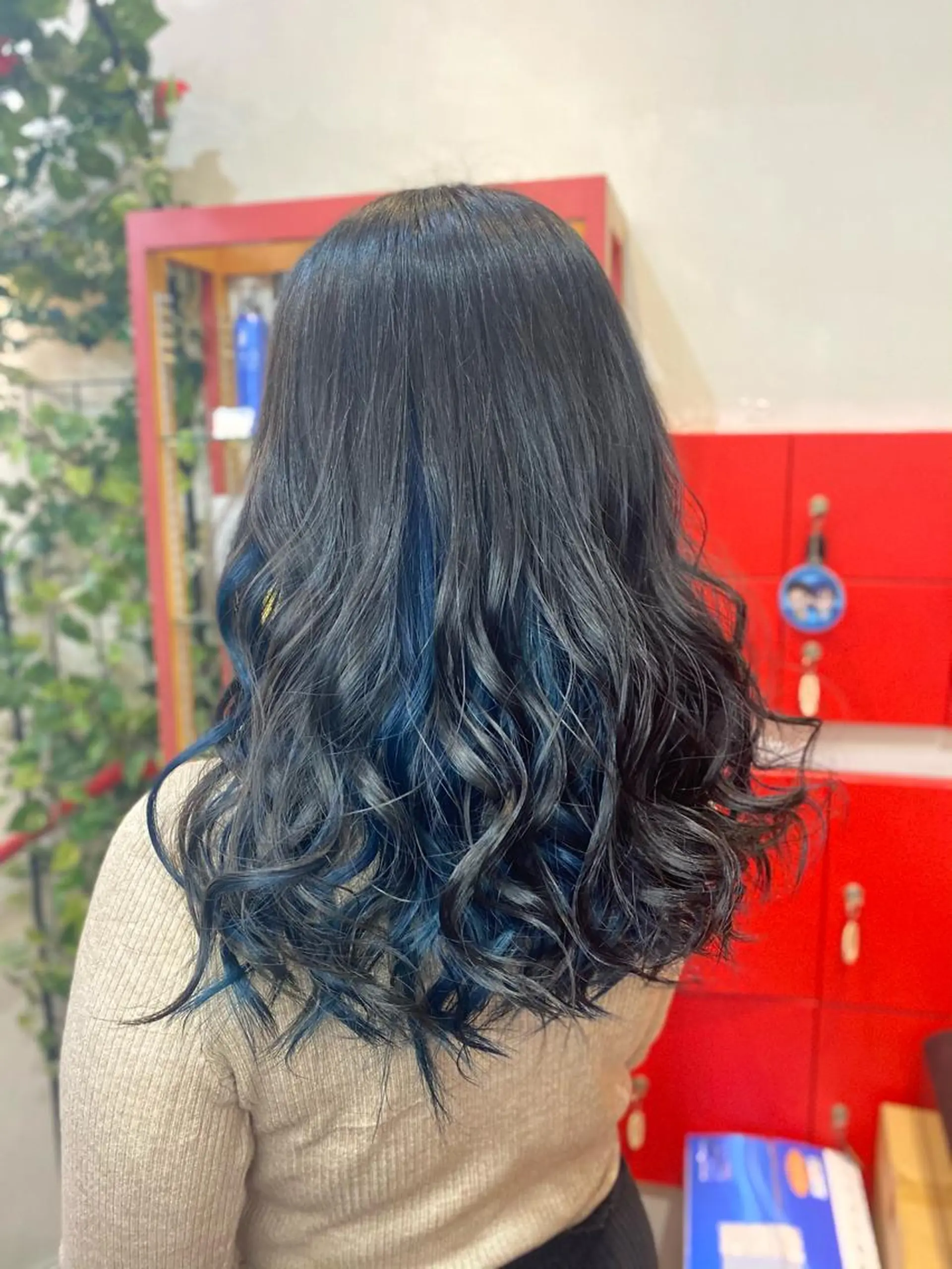 セミロング ヘアカラー ゆぴ☾‪/推しカラー /ハイトーンのヘアスタイル