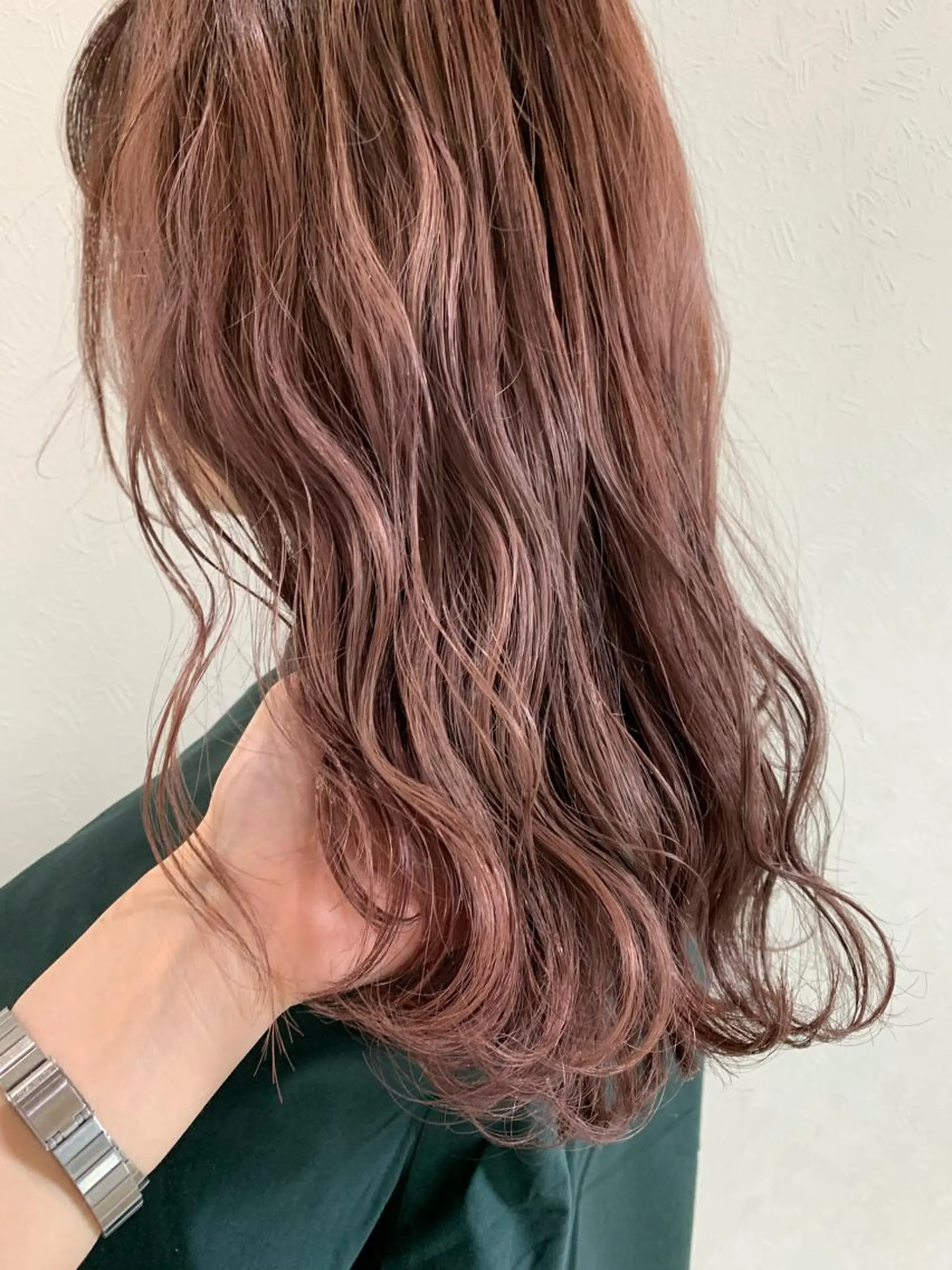 ロング カラー ヘアカラー 小谷野 真優のヘアスタイル