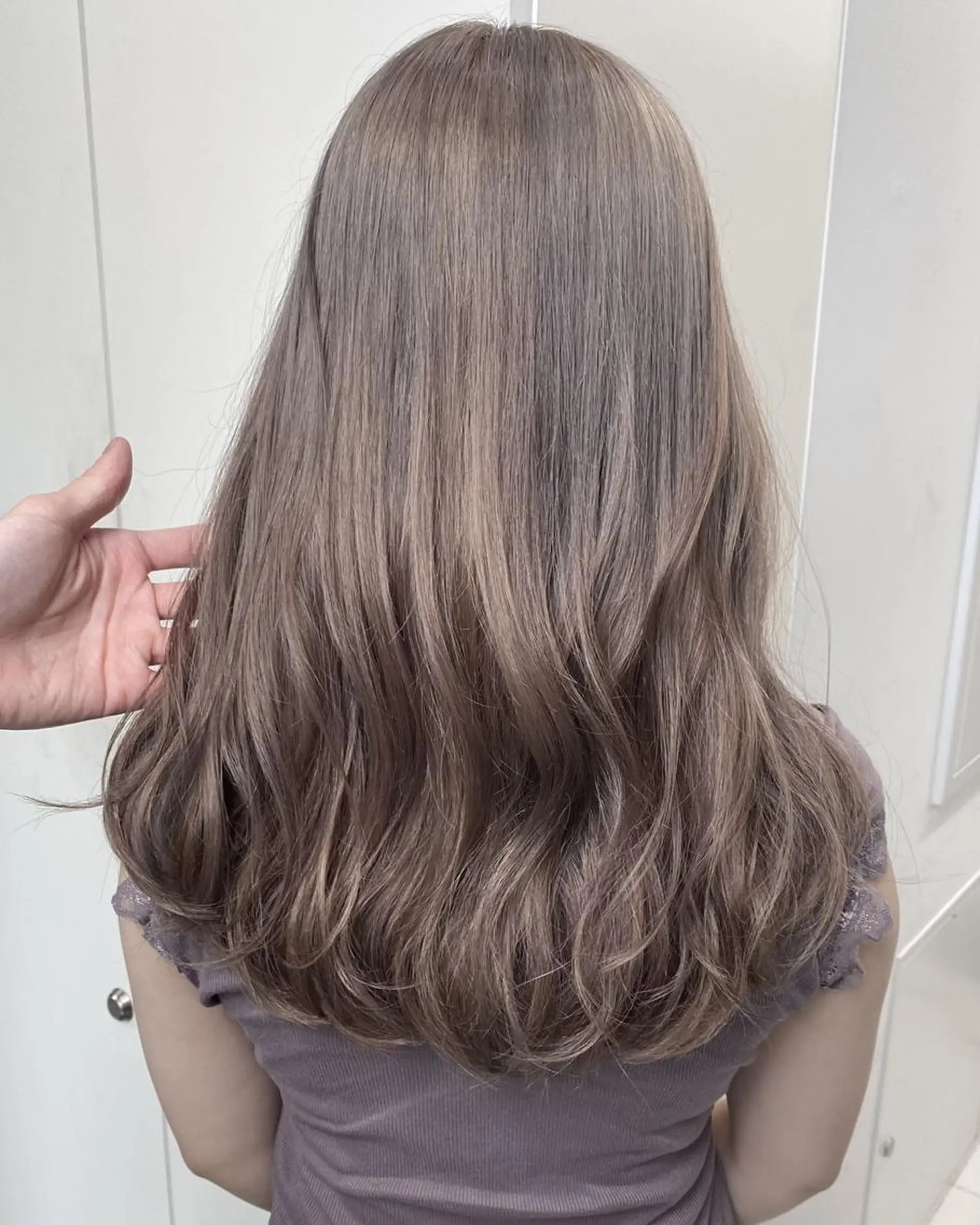 セミロング パーマ カラー 公式 Ease by amble luxeのヘアスタイル