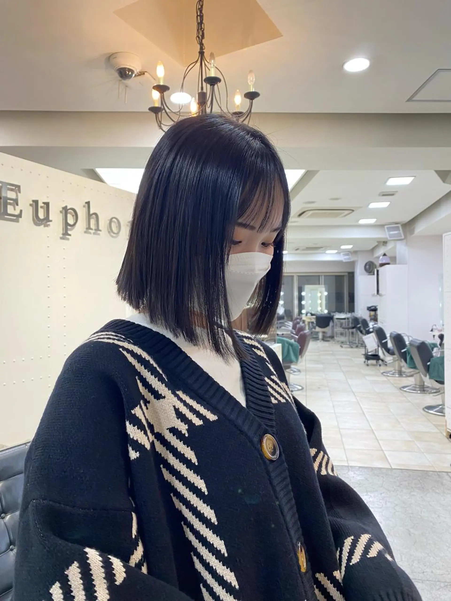 ショート 前下がりボブ ボブ MITSUKI🤍 モテ髪×韓国レイヤーのヘアスタイル