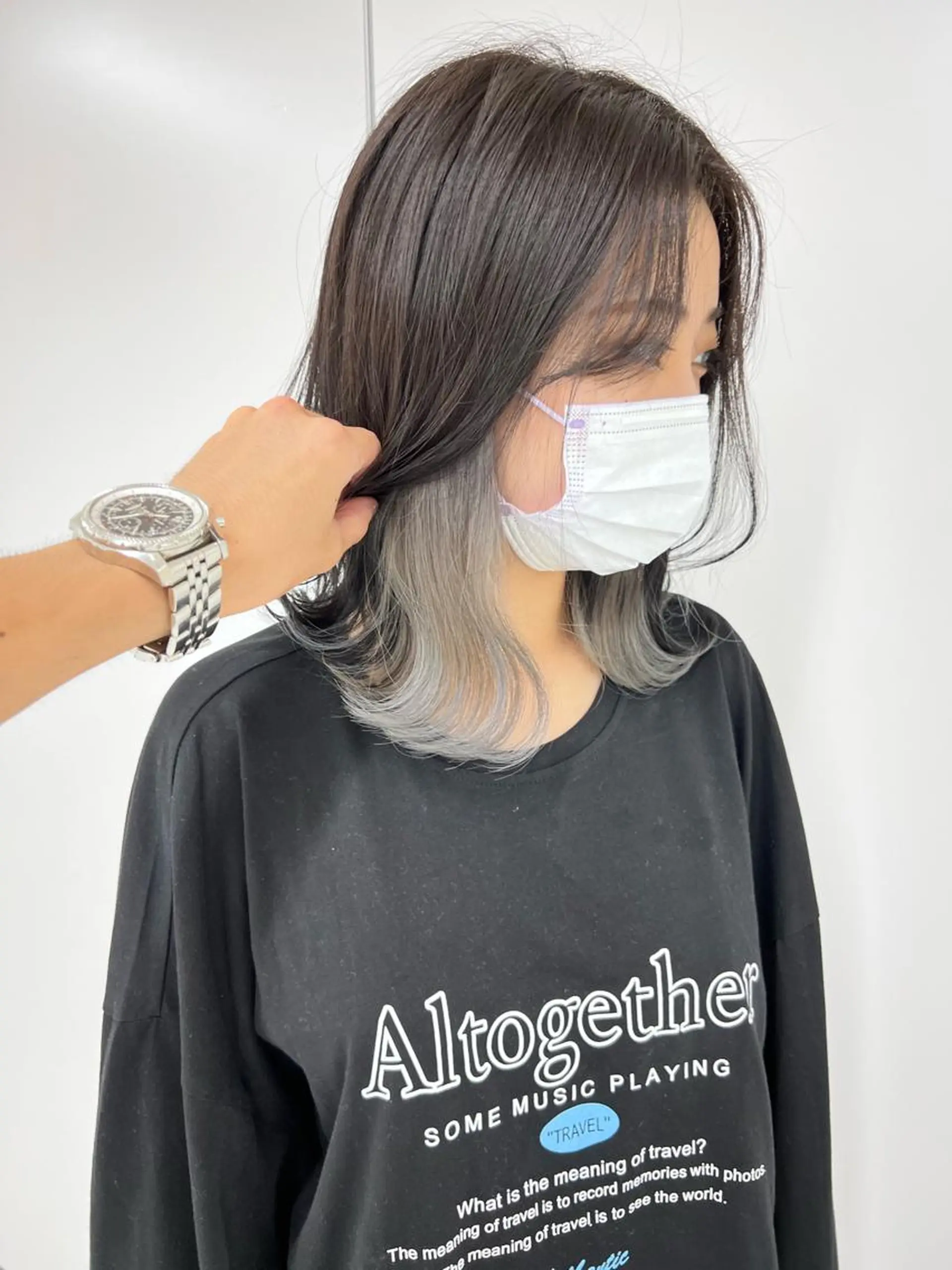 ミディアム カラー ブリーチ ハイトーンカラー インナーカラー シルバー カット ヘアカラー トリートメント レイヤー/顔まわり 縮毛矯正/月城宏清のヘアスタイル