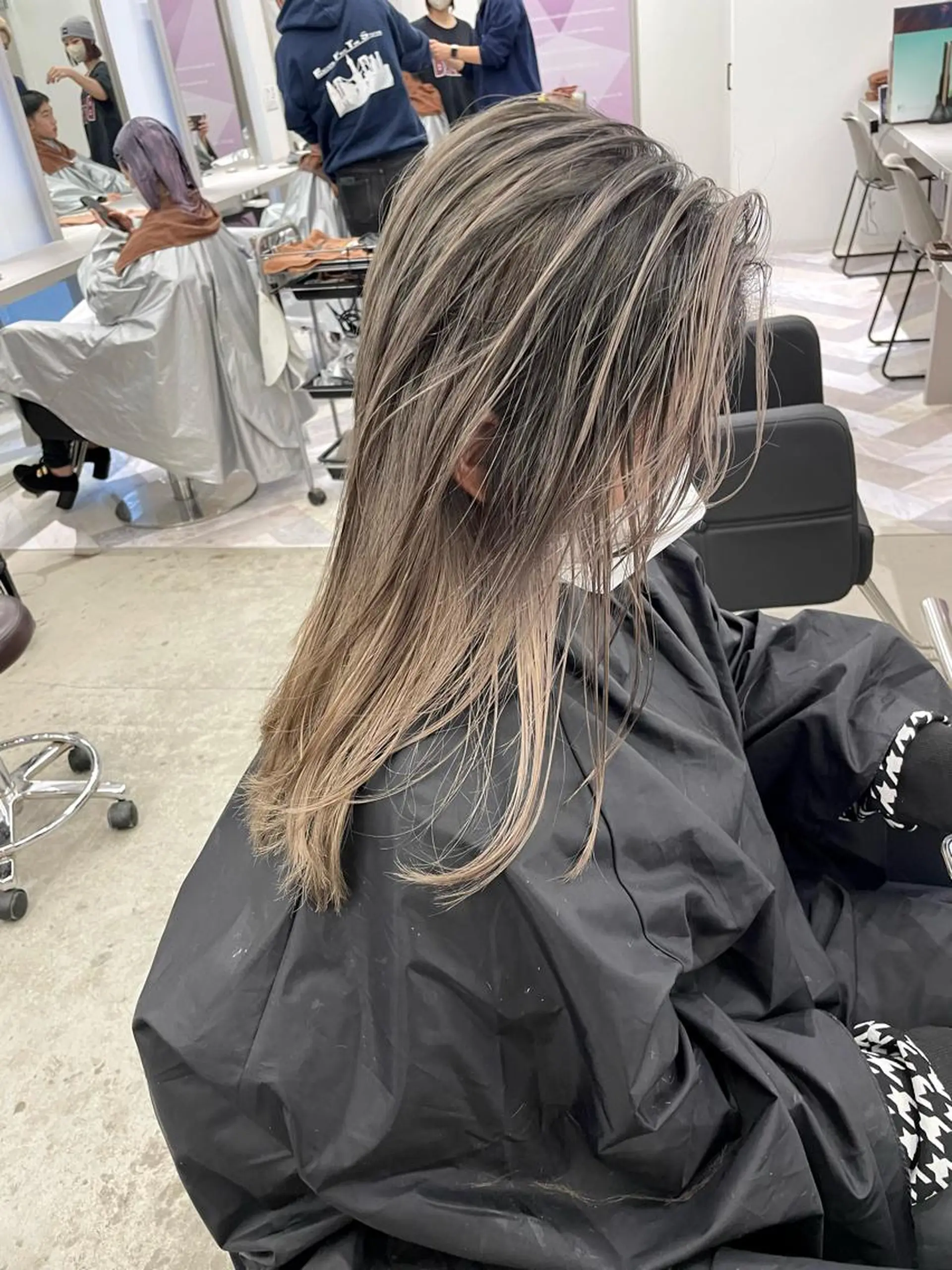ミディアム カラー ヘアアレンジ 外国人風カラー 🎗秋山勇 /三宮指名No.1のヘアスタイル