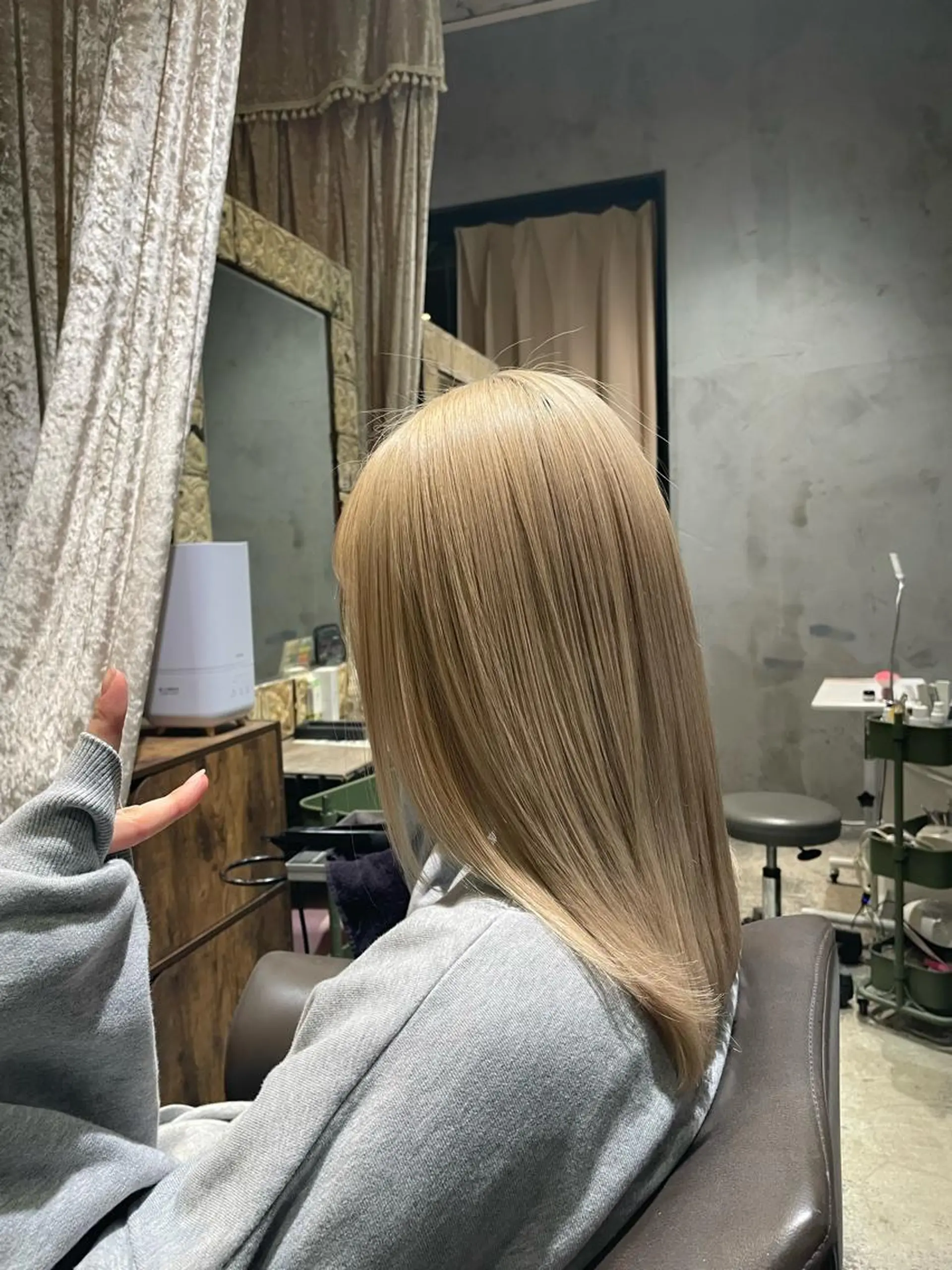 カラー ヘアカラー トリートメント 高見澤 優のヘアスタイル