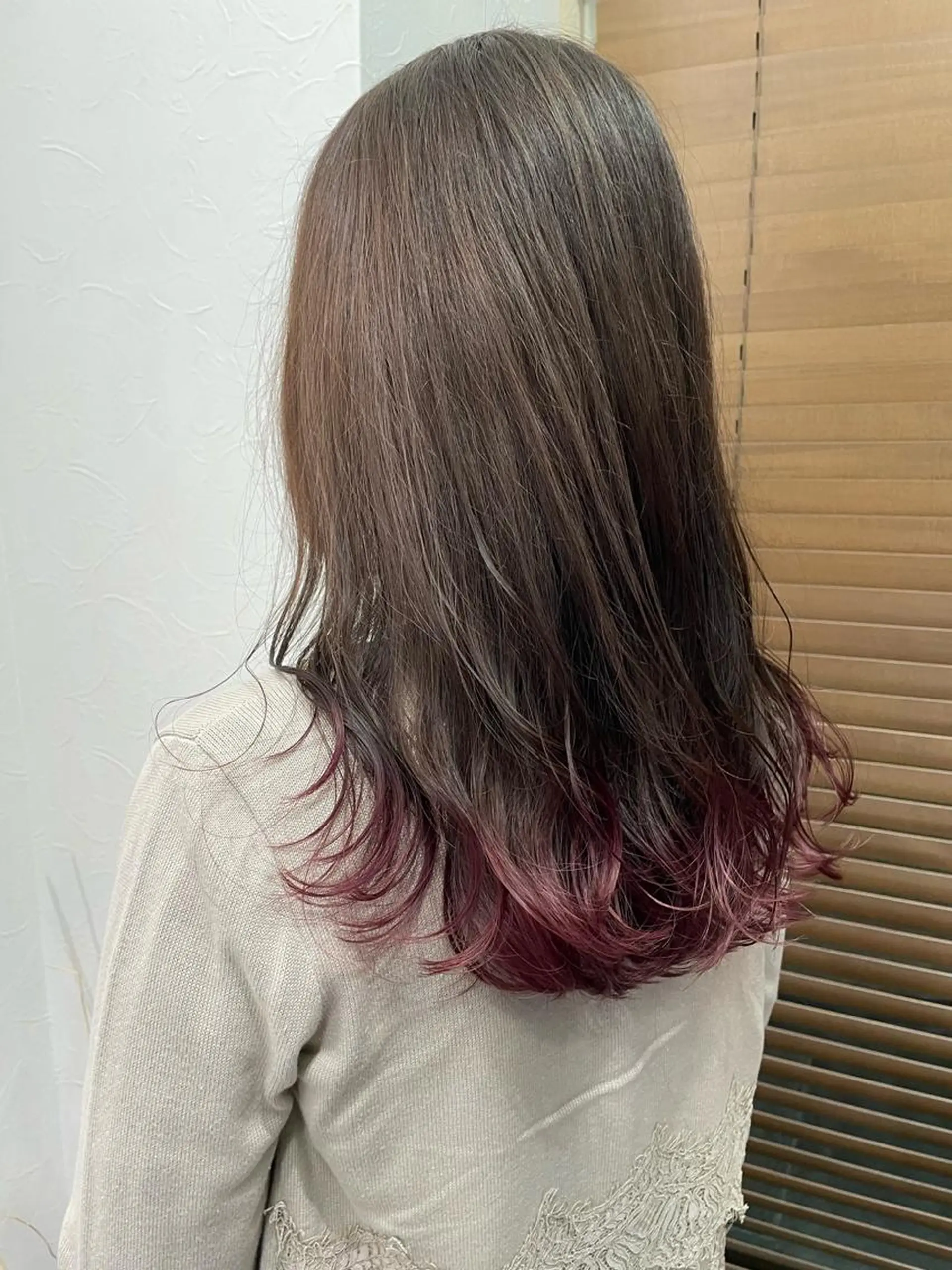 セミロング ROSSO ✂︎officialのヘアスタイル