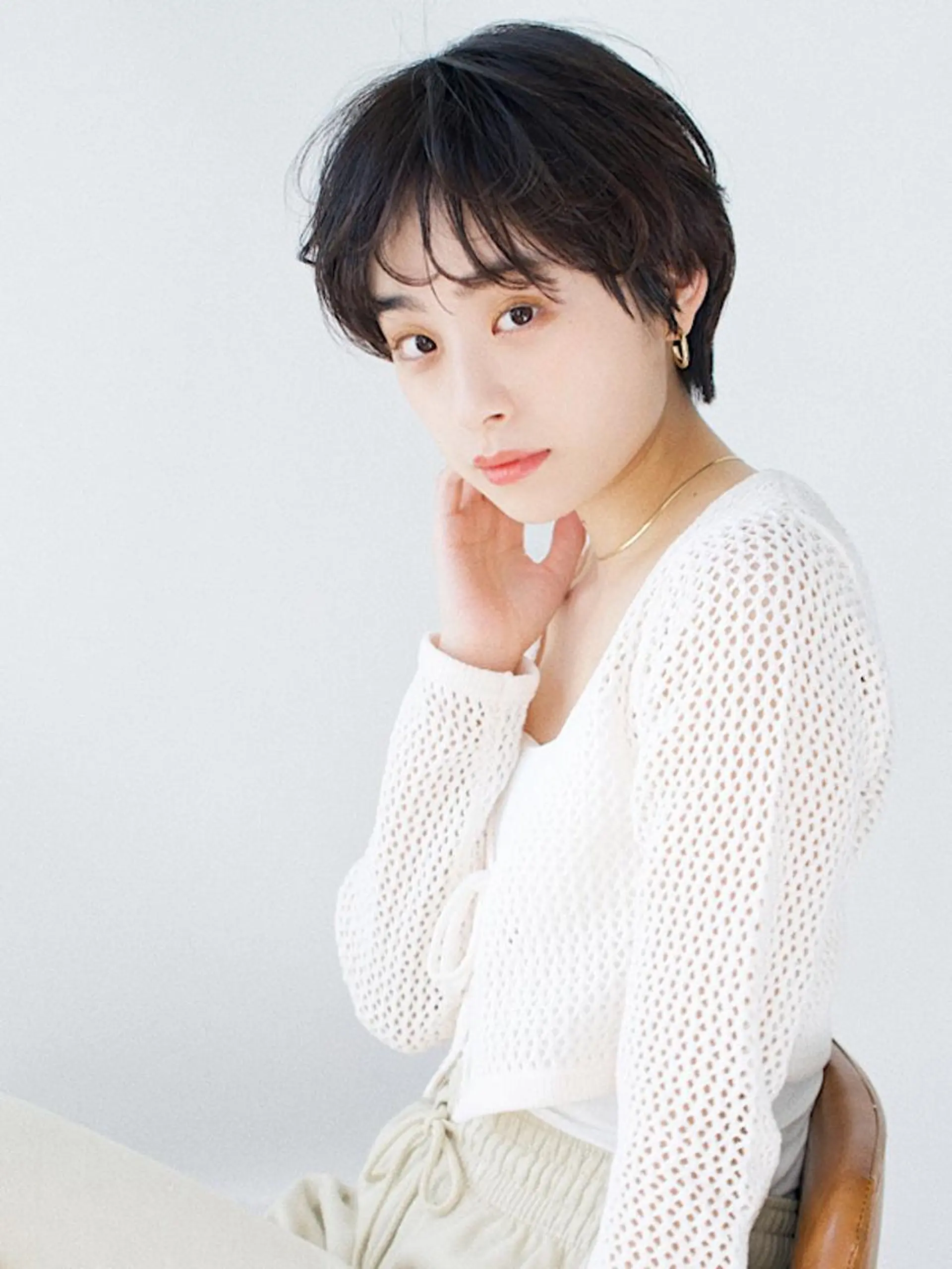 ショート 切りっぱなしボブ ショートボブ ボブ ハイライト シースルーバング 似合わせ/茅ヶ崎 スズキ タクマのヘアスタイル