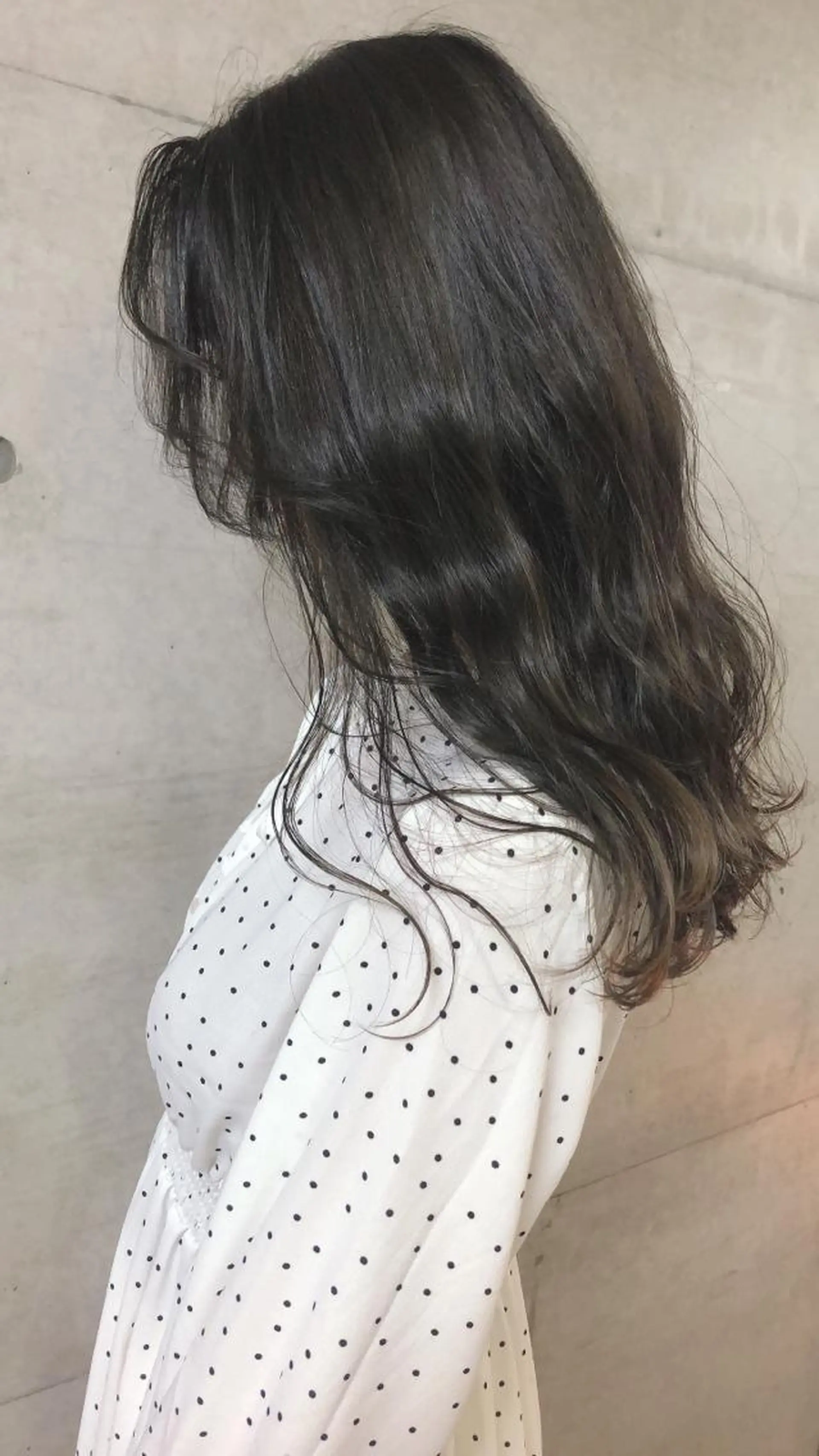 ロング カラー グレージュ オリーブグレージュ オリーブグレー ヘアカラー nagisa /縮毛矯正のヘアスタイル