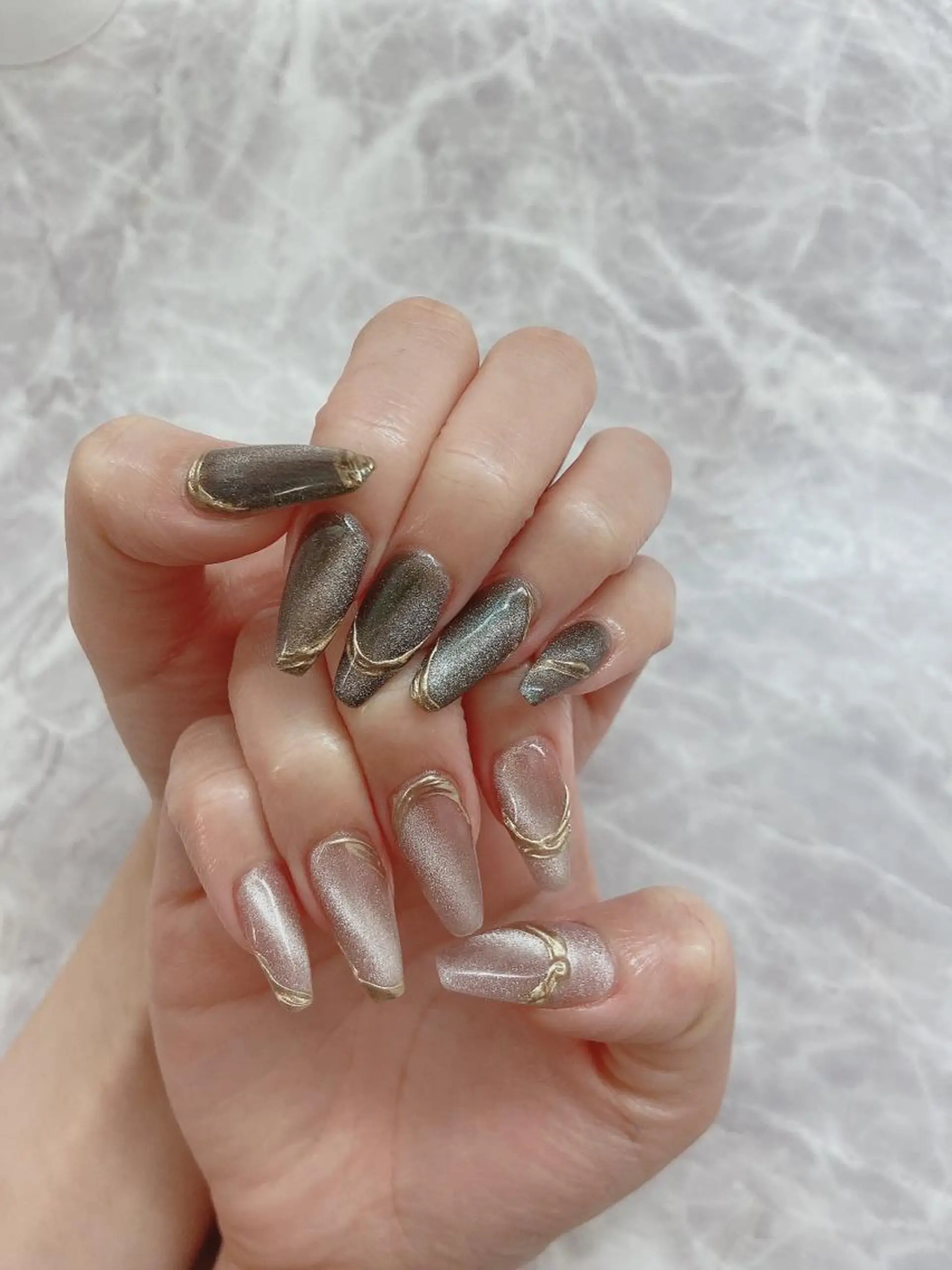 ネイル ジェルネイル マグネットネイル ミラーネイル Nailist🌟 Wakanaのネイルデザイン