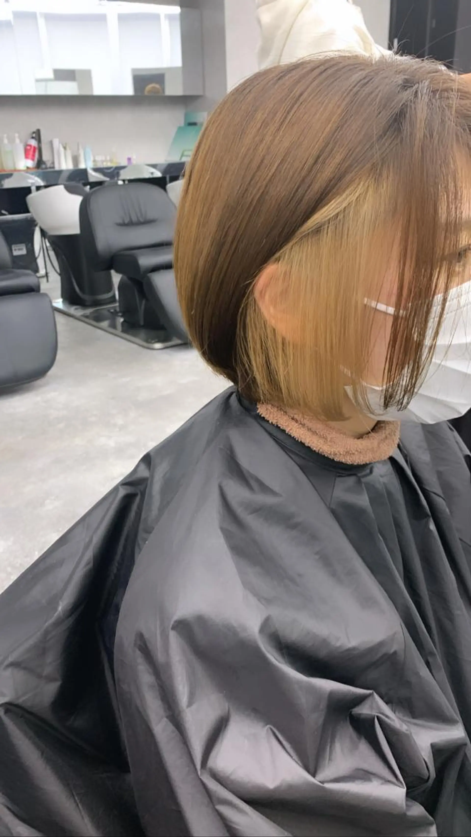 ショート カラー ヘアアレンジ メンズ キッズ ショートボブ メンズバレイヤージュ メンズブリーチ メンズハイライト メンズハイトーン 🌈難波🌈ベージュ カラー【ヒロム】のヘアスタイル
