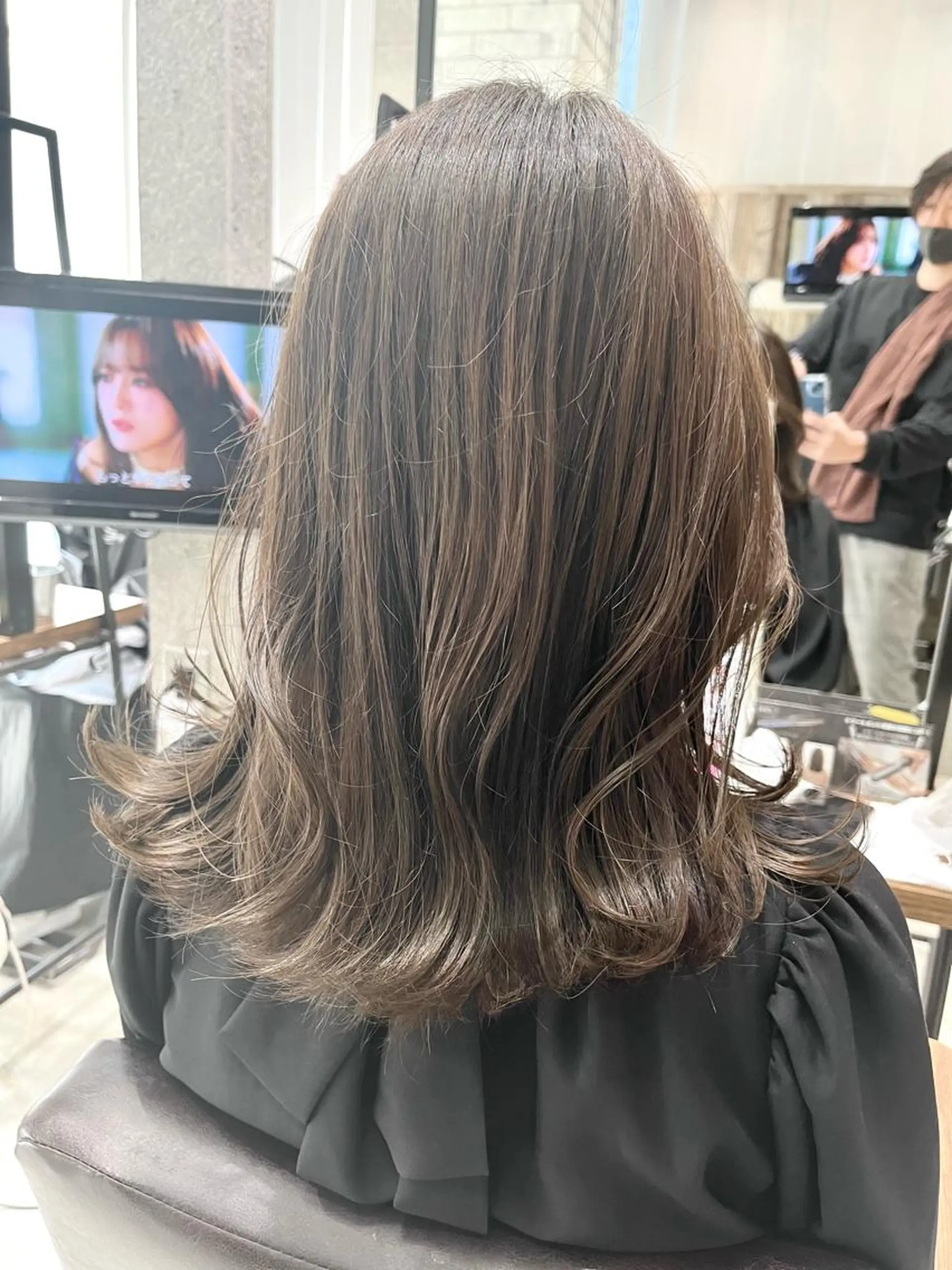 セミロング 髪質改善 ヨシンモリ 韓国風ヘア トリートメント ヘアカラー トリートメント 🌈透明感カラー 韓 国ヘアこうたろうのヘアスタイル