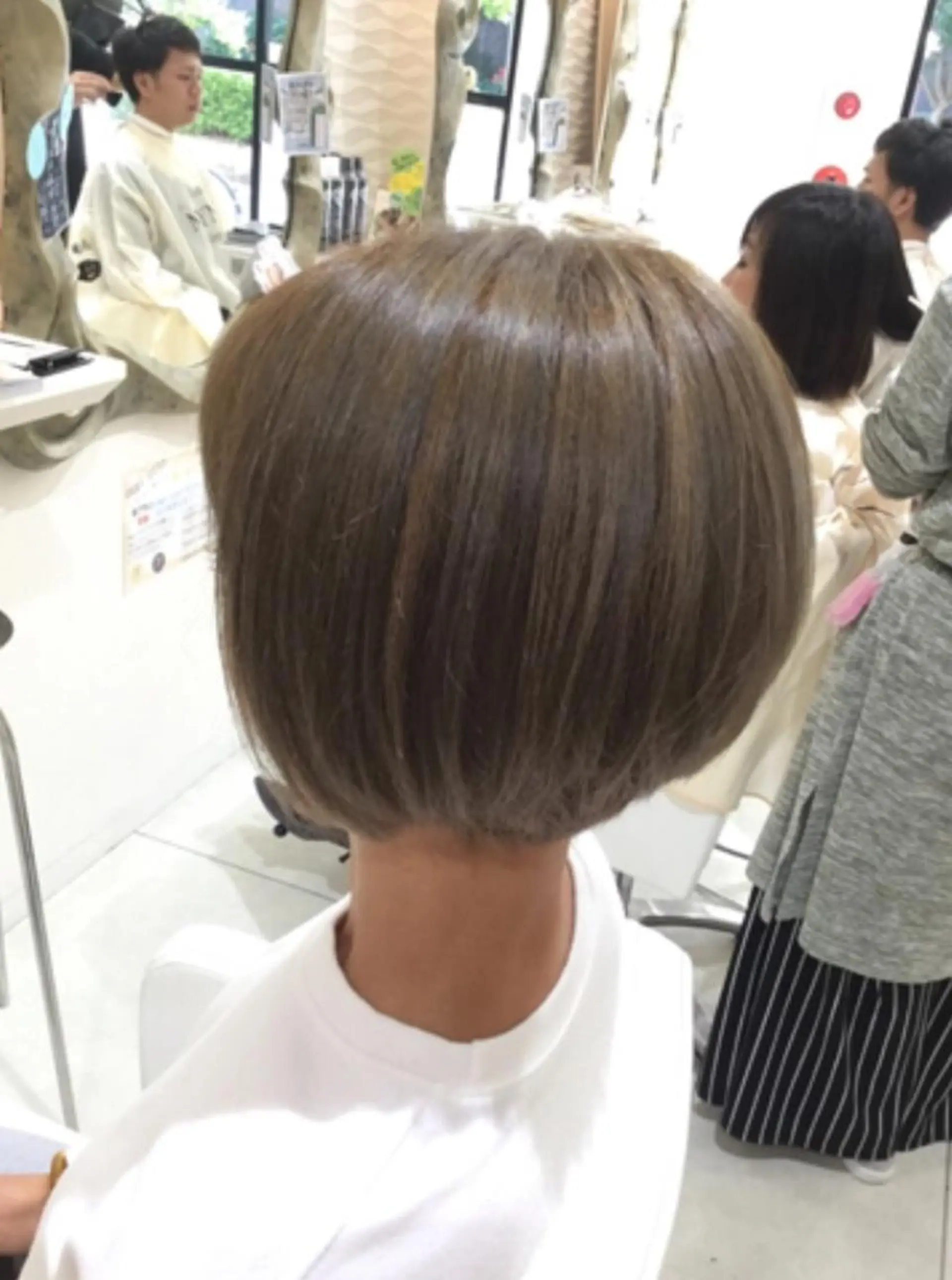 ショート カラー カット ヘアカラー 松吉 純平のヘアスタイル