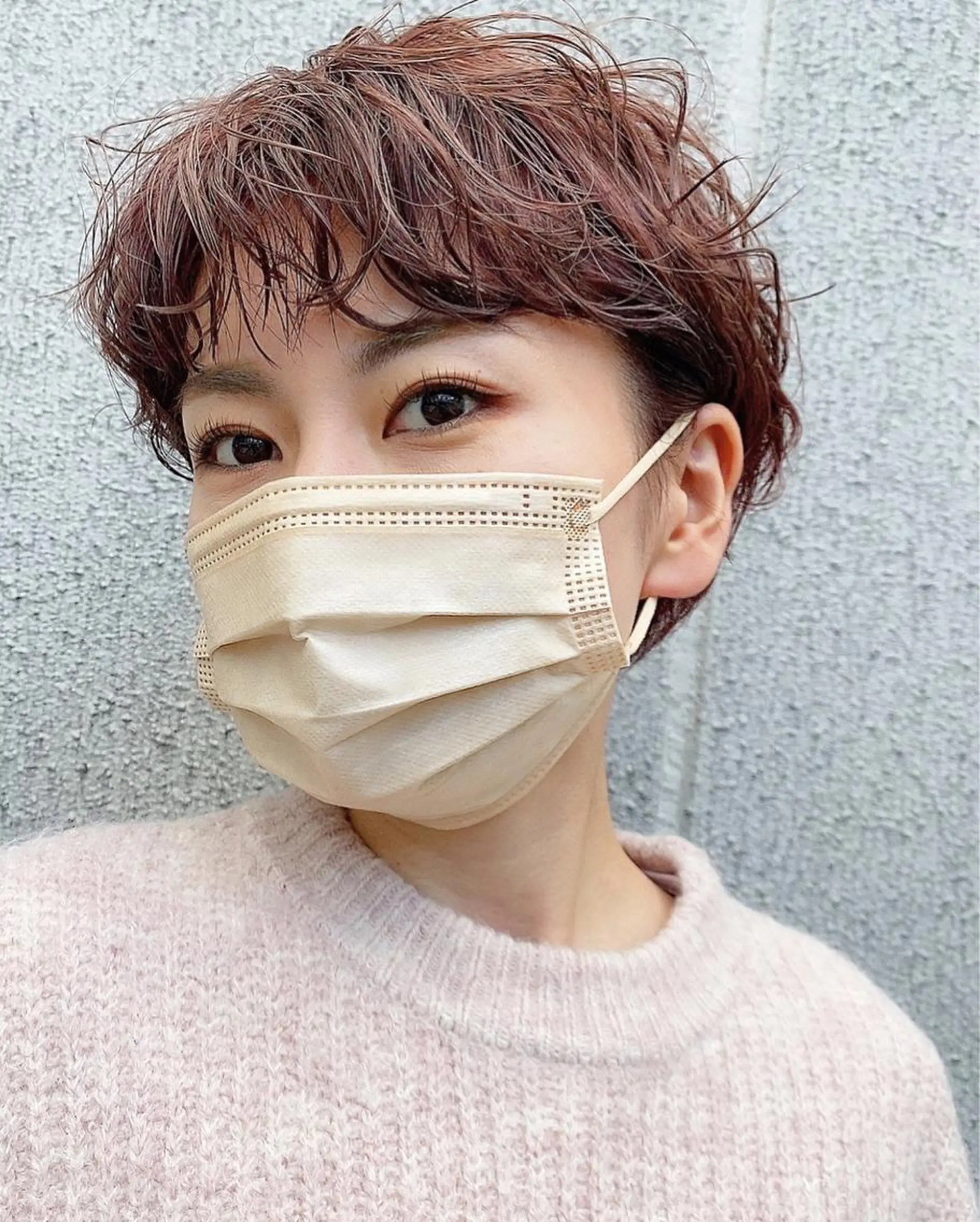 ショート カラー ヘアアレンジ ベージュカラー ブリーチ ピンクカラー ピンクベージュ 志賀 あずみのヘアスタイル