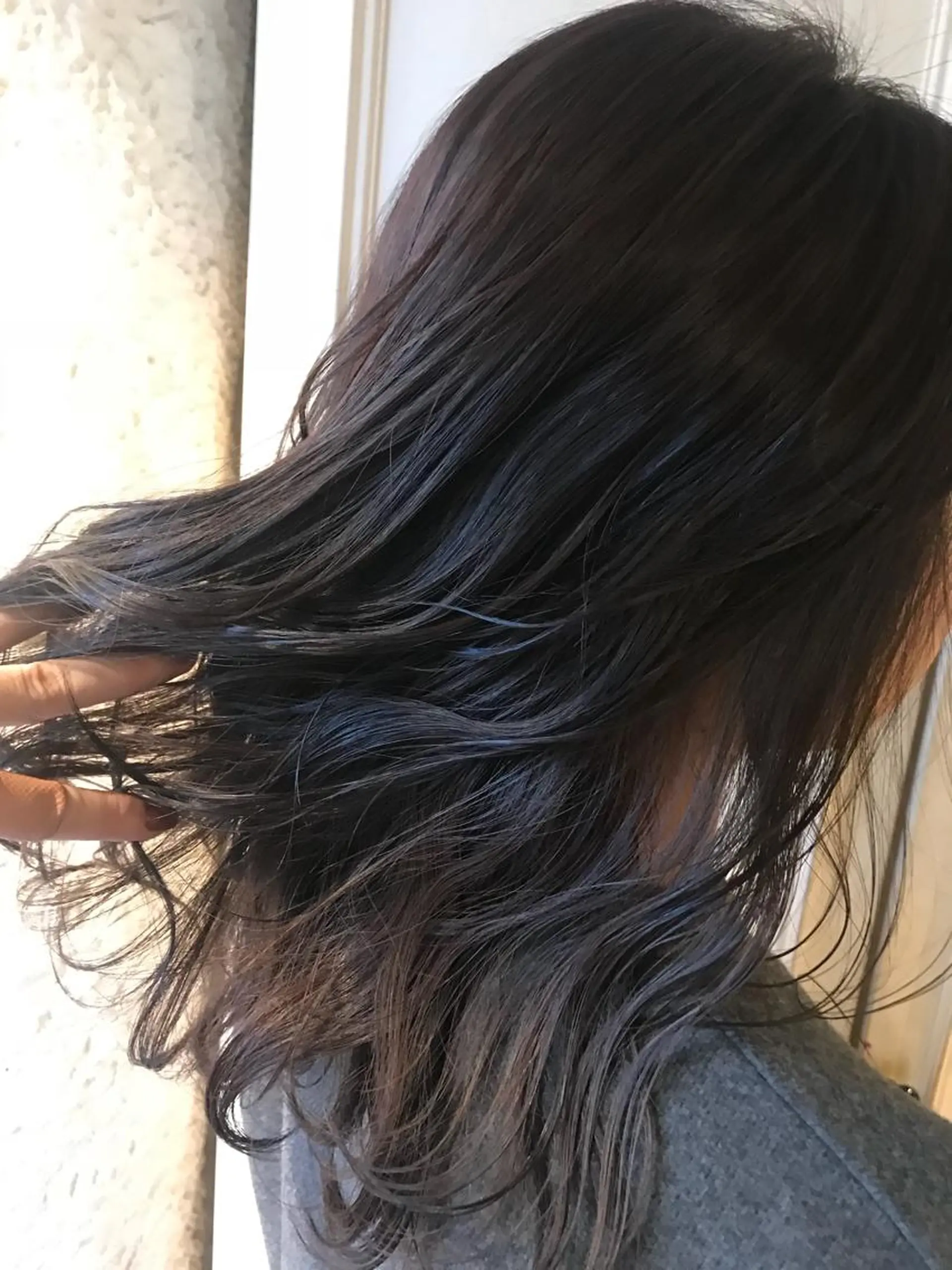 ミディアム カラー グレージュ ラベンダーカラー 再現度&髪質改善 LISAのヘアスタイル