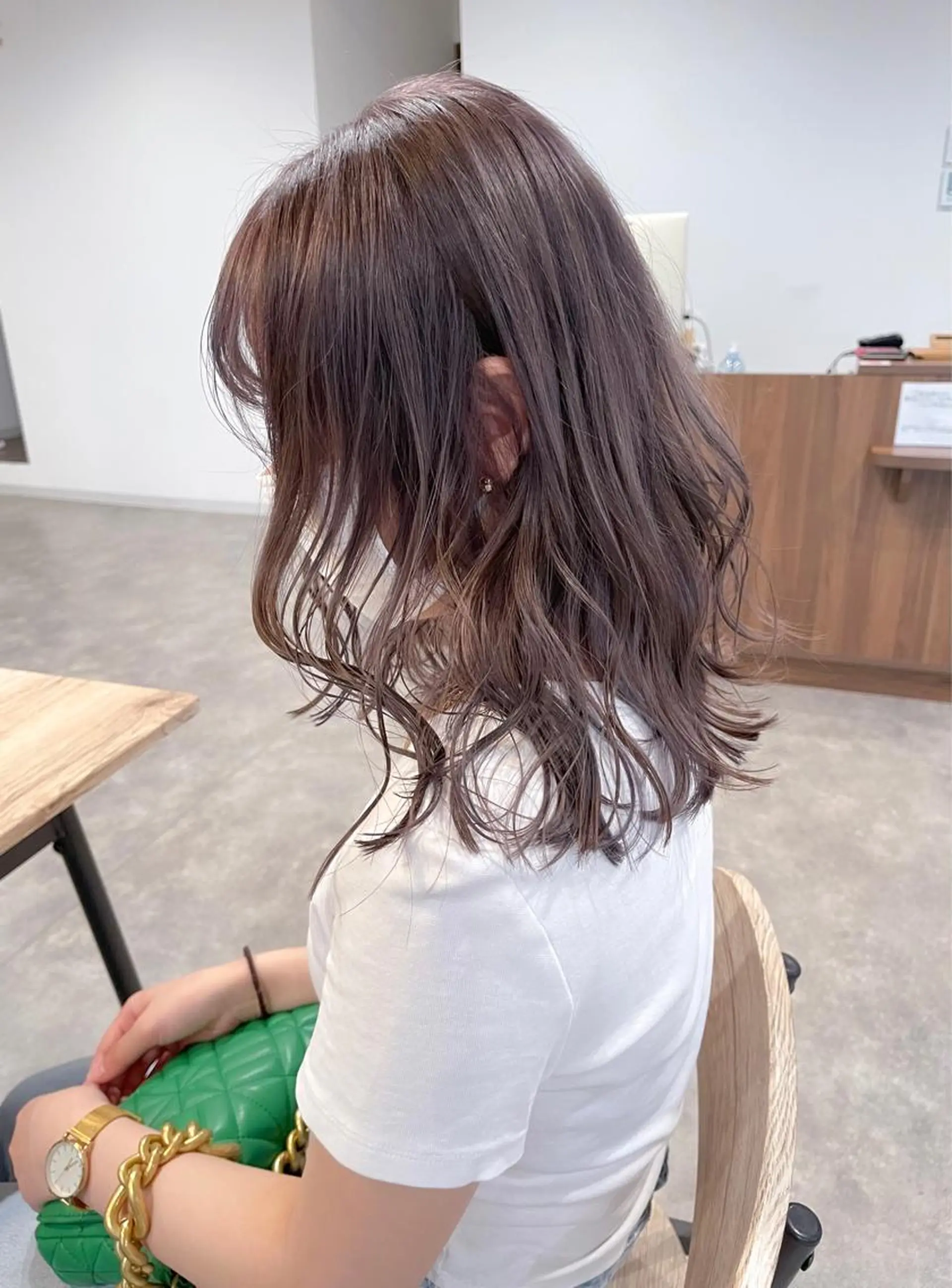 ミディアム ヘアカラー Maison所属・清水 亮太／赤み消しカラーのヘアスタイル