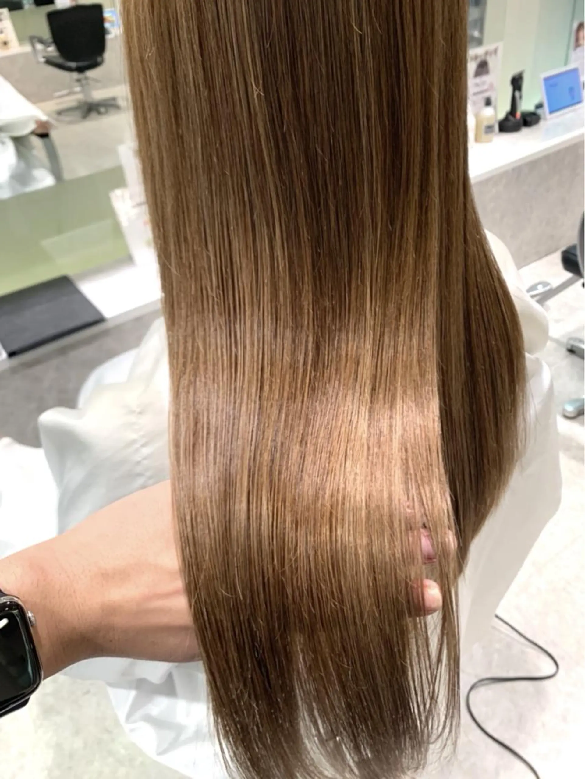 カラー ハイライトカラー Lee 甲子園のヘアスタイル