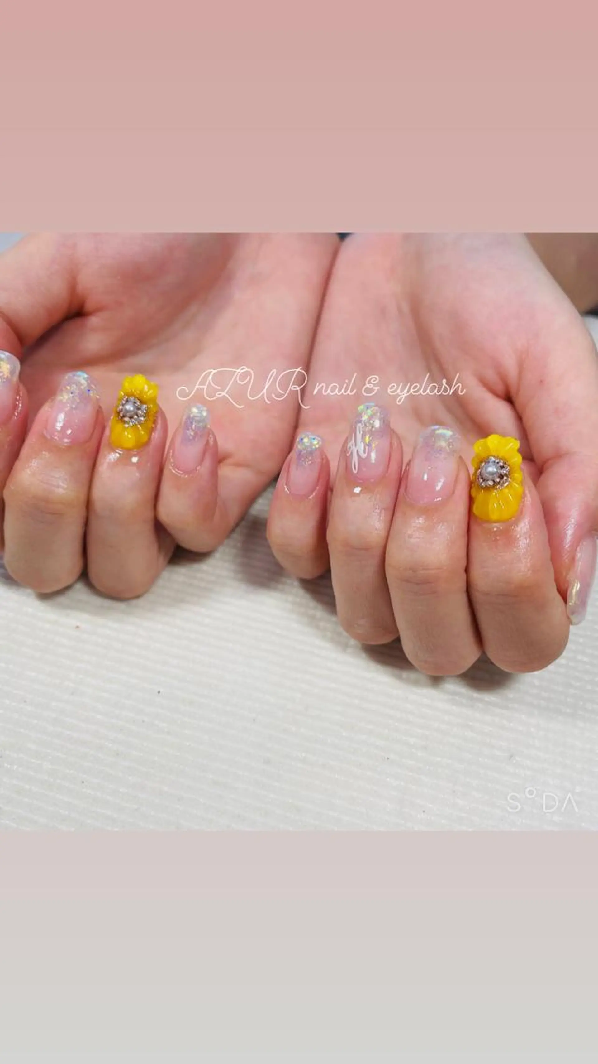 ネイル アートネイル オーロラネイル AZUR N&eyelashのネイルデザイン
