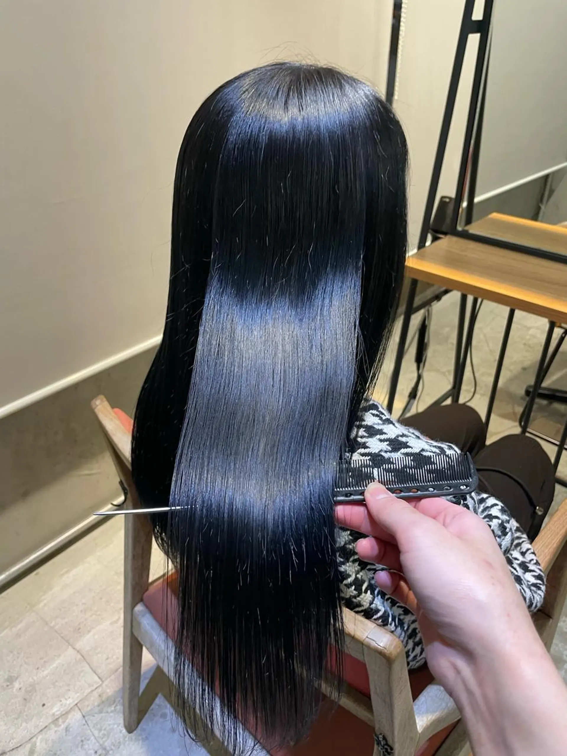 セミロング カラー ヘアアレンジ 黒髪 ブルーカラー ブルーブラック ヘアカラー トリートメント ヘアセット 🍀艶髪・透明感🍀 TATSUKIのヘアスタイル