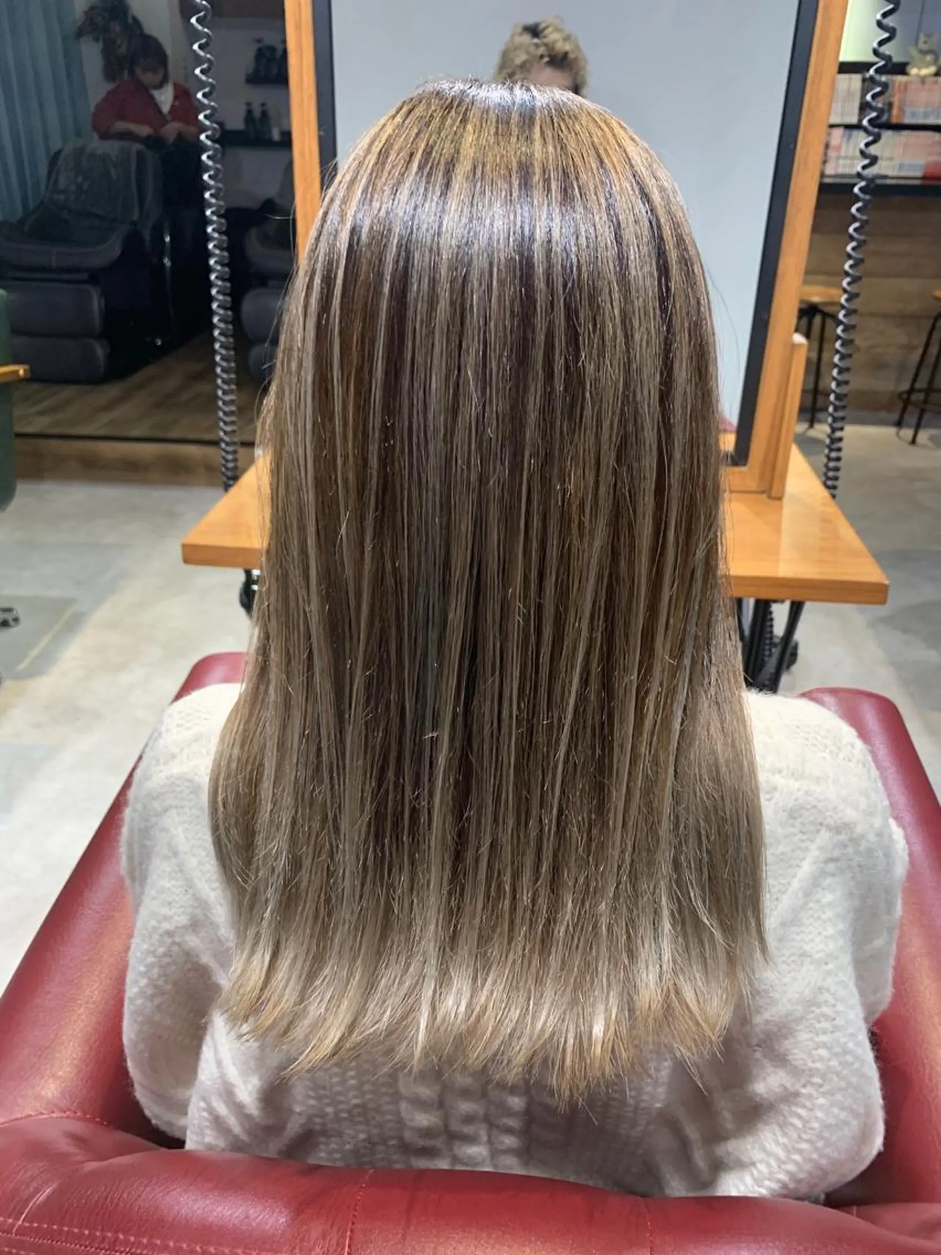 ロング カラー バレイヤージュ レイヤーカット カット ヘアカラー トリートメント ヘアセット TOPstylist ✂️フセケイタ✂️のヘアスタイル