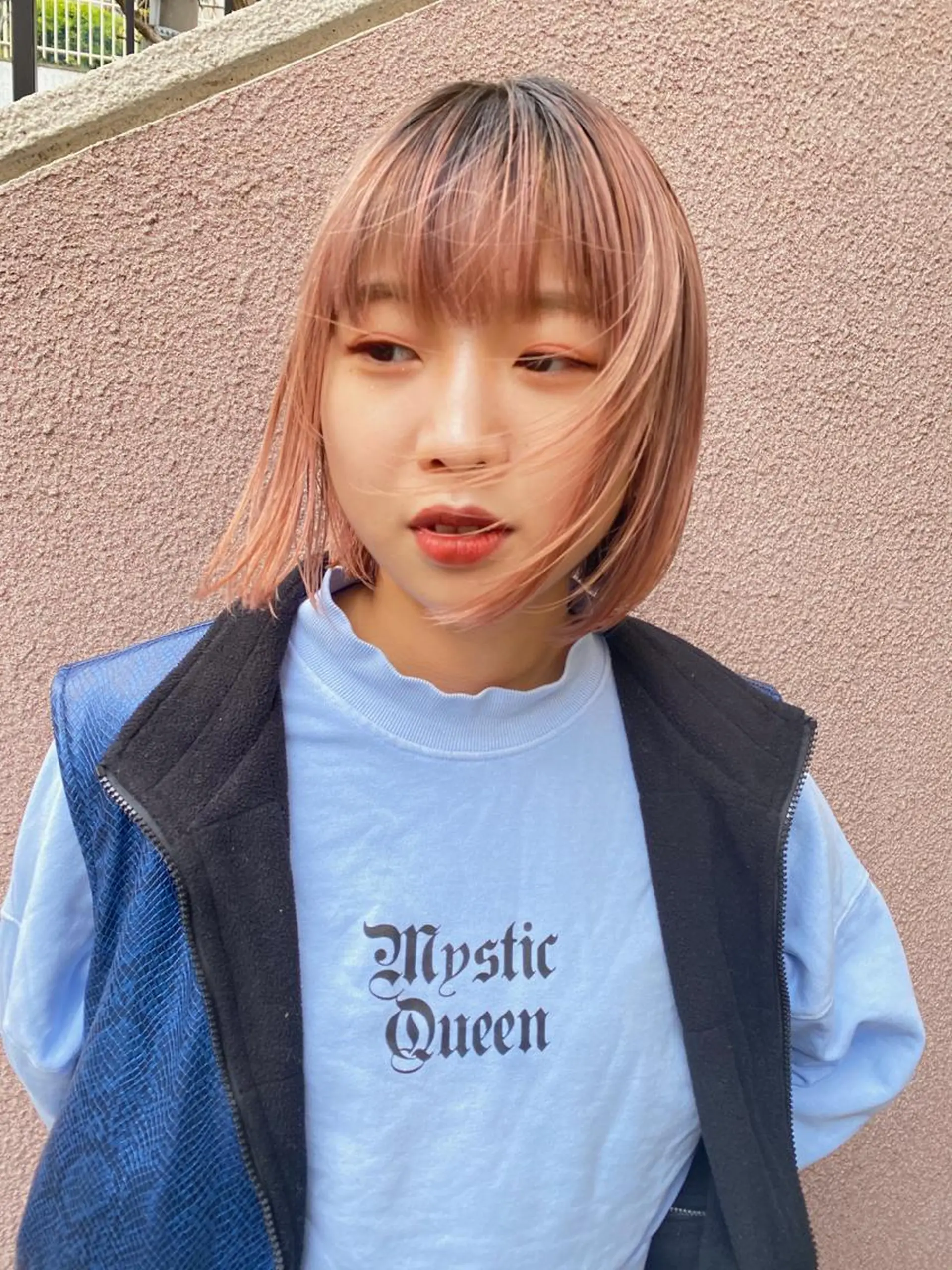 ミディアム カラー ヘアアレンジ レイヤーウルフ エクステ磯部のヘアスタイル