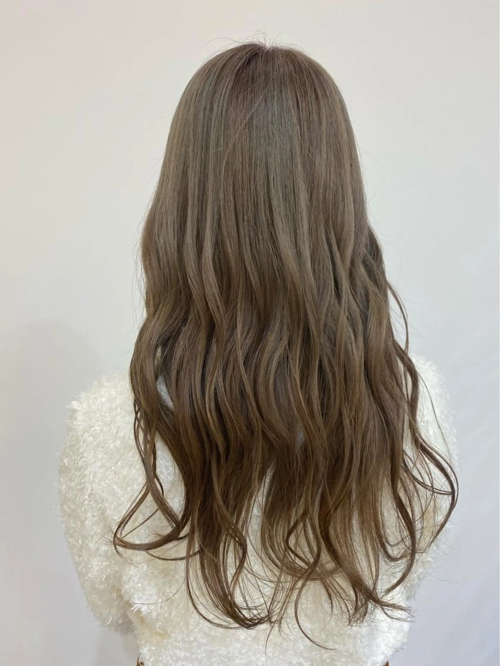 ロング 永田 彩華のヘアスタイル