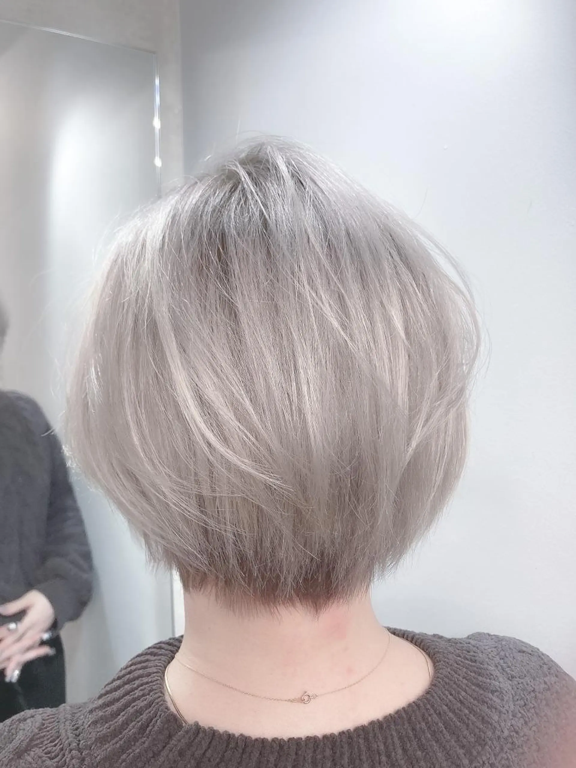 ショート カラー ヘアアレンジ メンズ 渋谷駅徒歩30秒 髪質改善🍎幹細胞のヘアスタイル