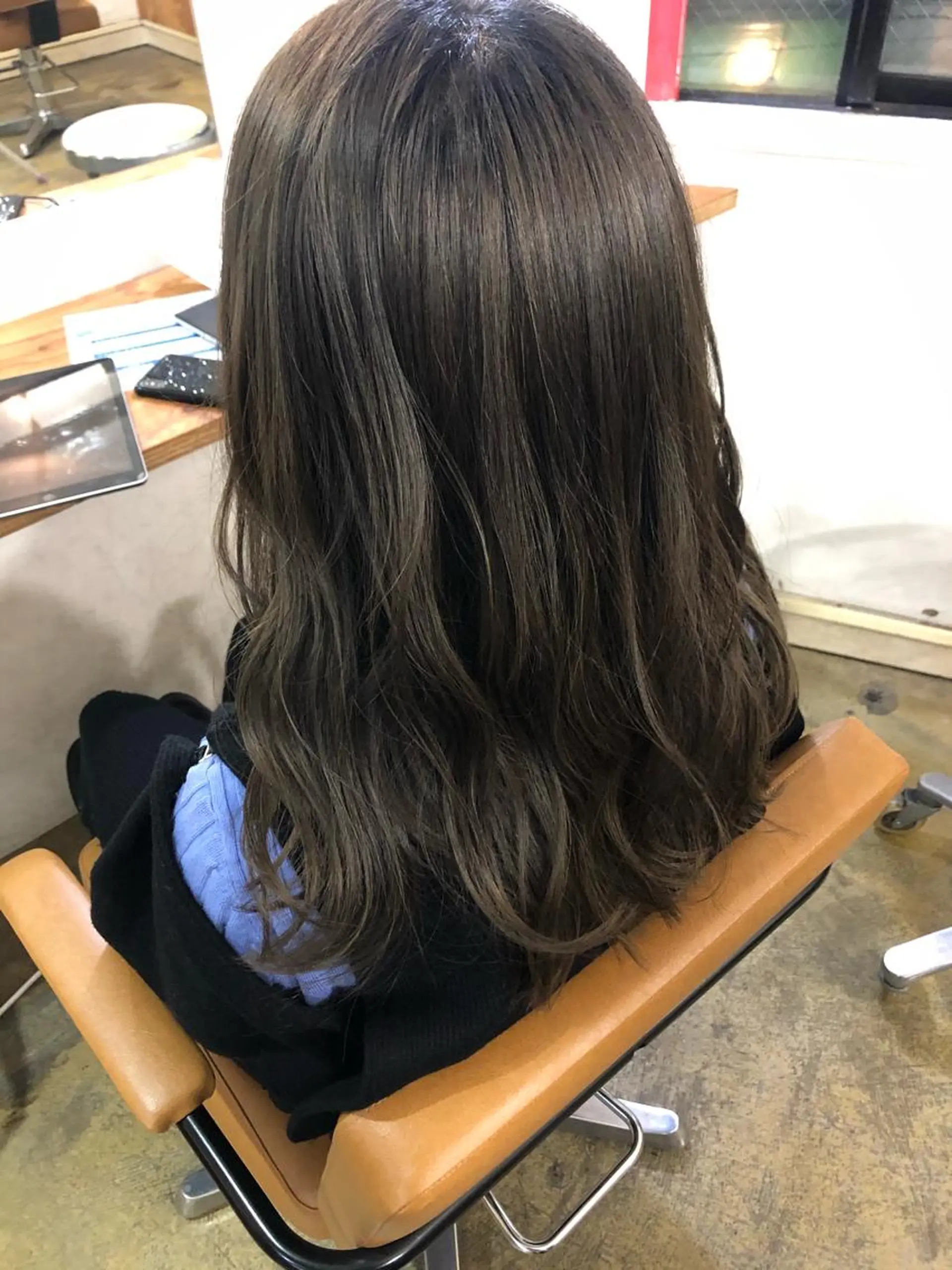 セミロング カラー 黒髪 🌸髪質改善特化🌸 店長　ゆうやのヘアスタイル