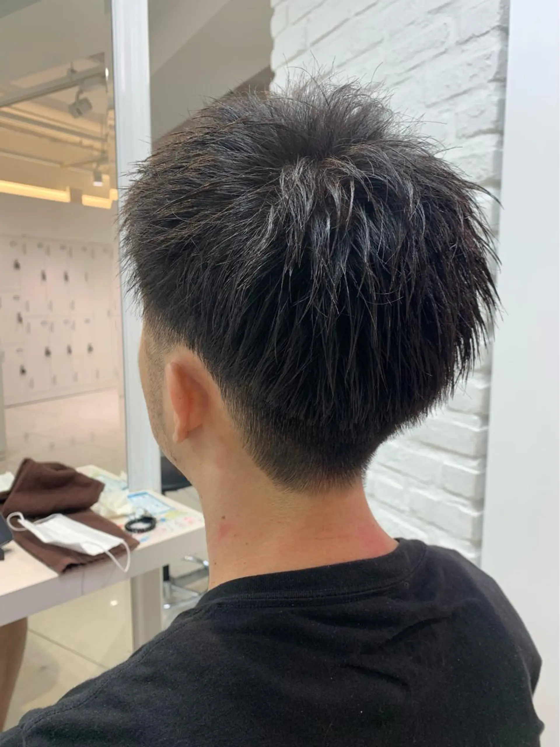 ショート メンズ アップバング ショートヘア カット メンズ縮毛矯正🦊ハ イトーン　RYOKAのヘアスタイル