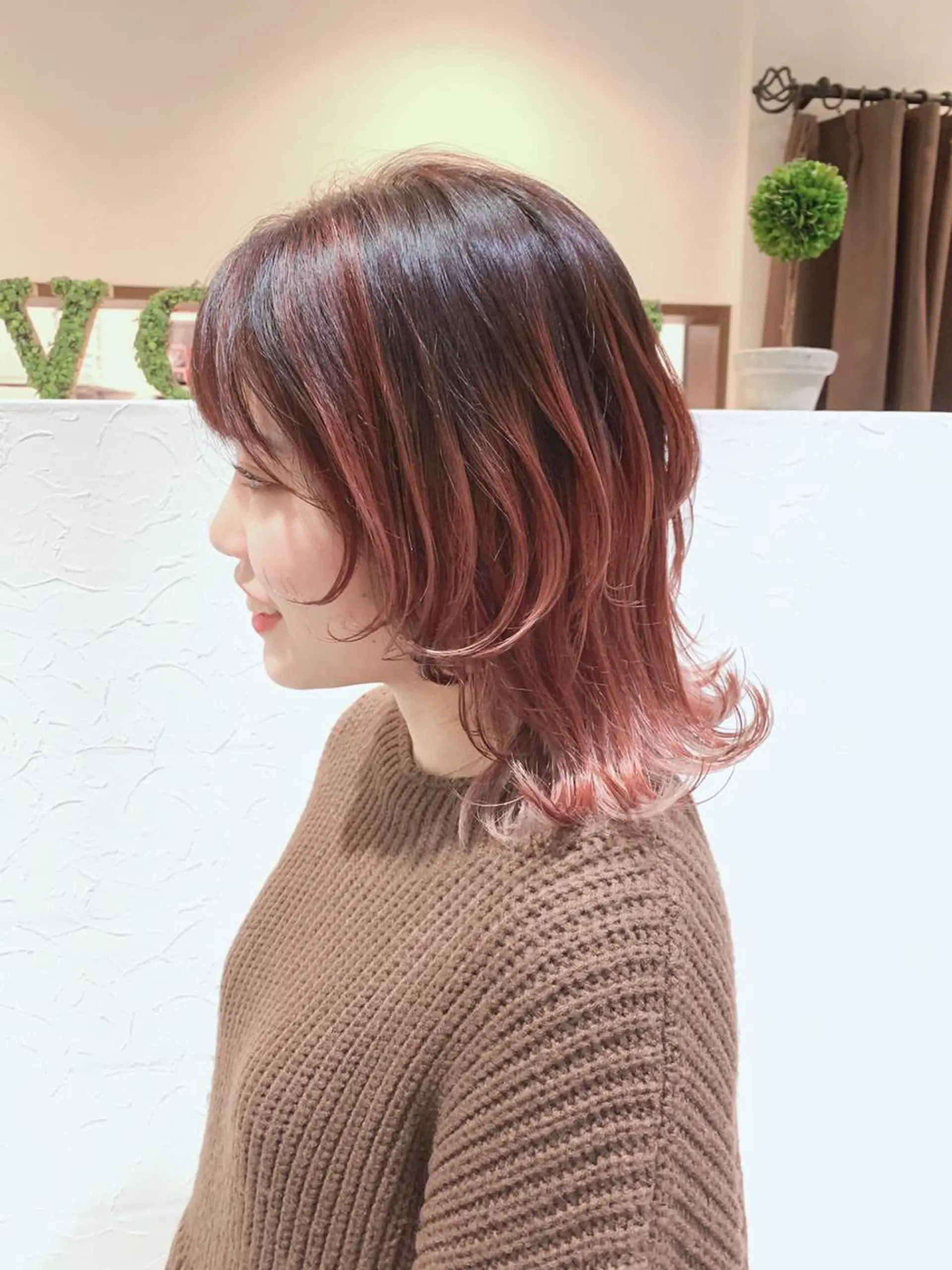 ミディアム カラー ウルフカット THOiRY栄所属・三宅航平 モデル募集⭐️のヘアスタイル