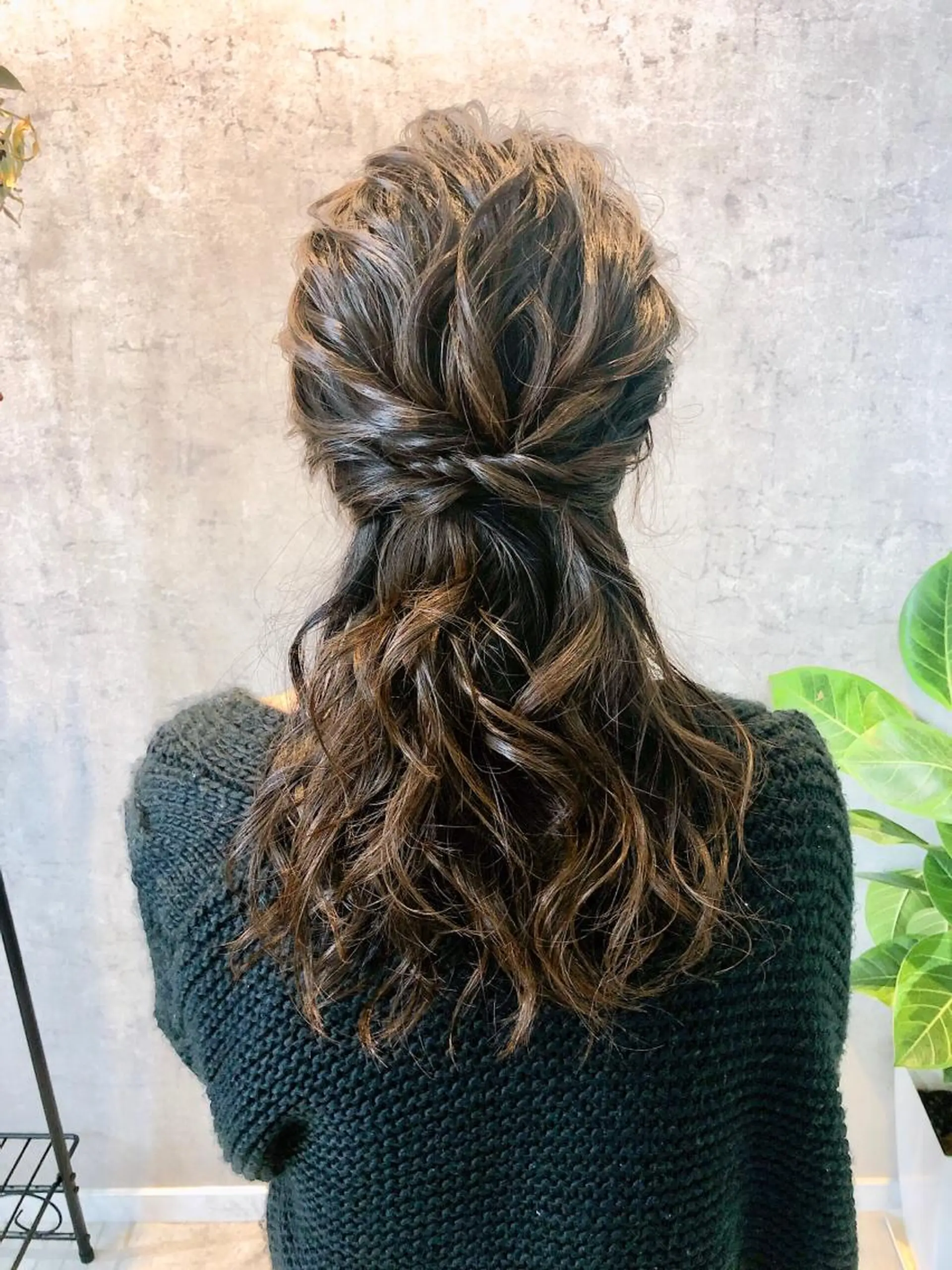 セミロング ヘアセット SAKURA所属・鹿取 三紗子のヘアスタイル