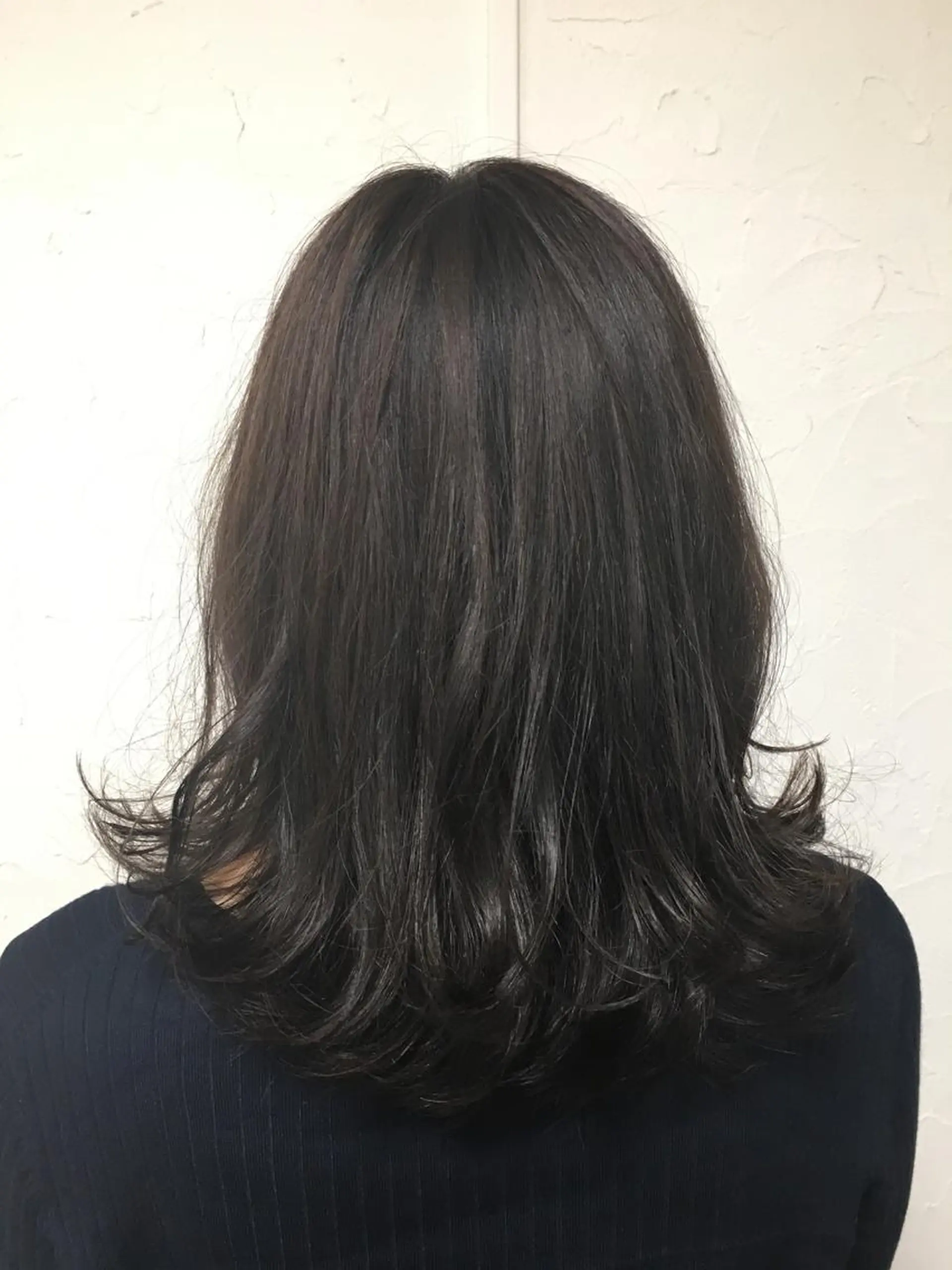 ミディアム カラー アッシュ イルミナカラー パープルカラー パープルアッシュ 髪質改善カラー🦋 田村のヘアスタイル