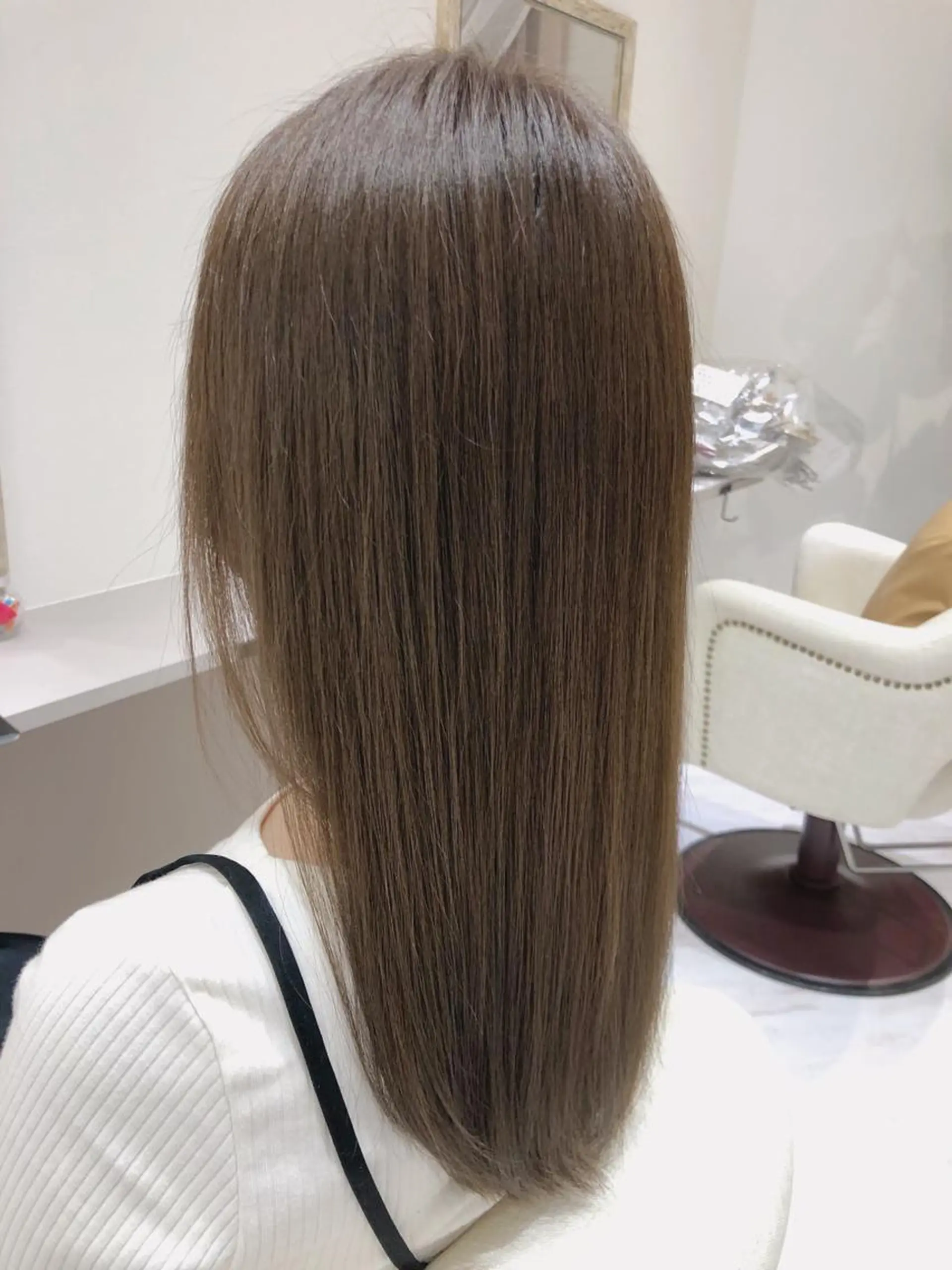 セミロング カラー 顔タイプヘアデザイン マイスター®︎のヘアスタイル