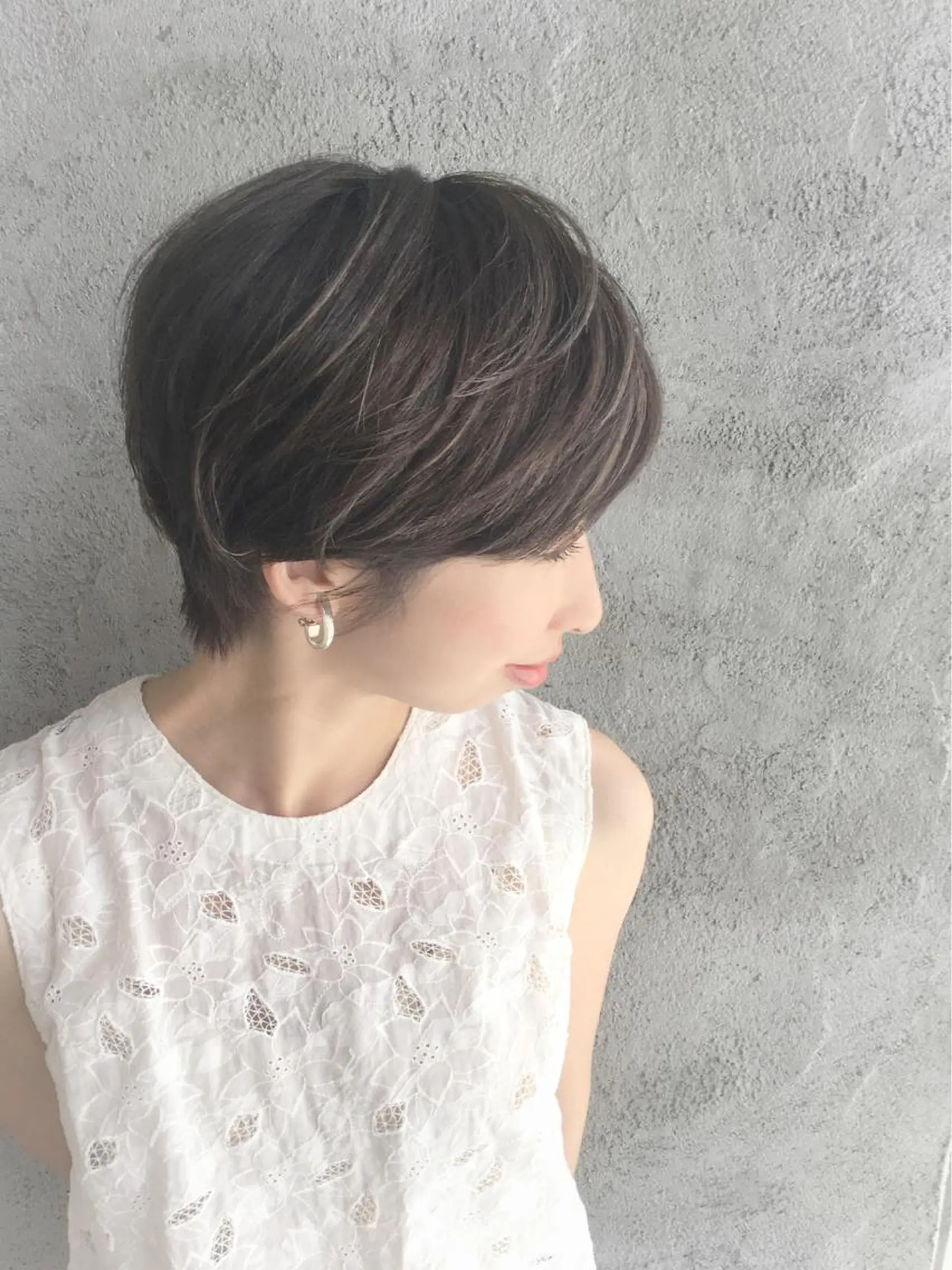 ショート カラー ハイライトカラー ハイライト ショートヘア EMANON天神所属・Hitomi Ezakiのヘアスタイル