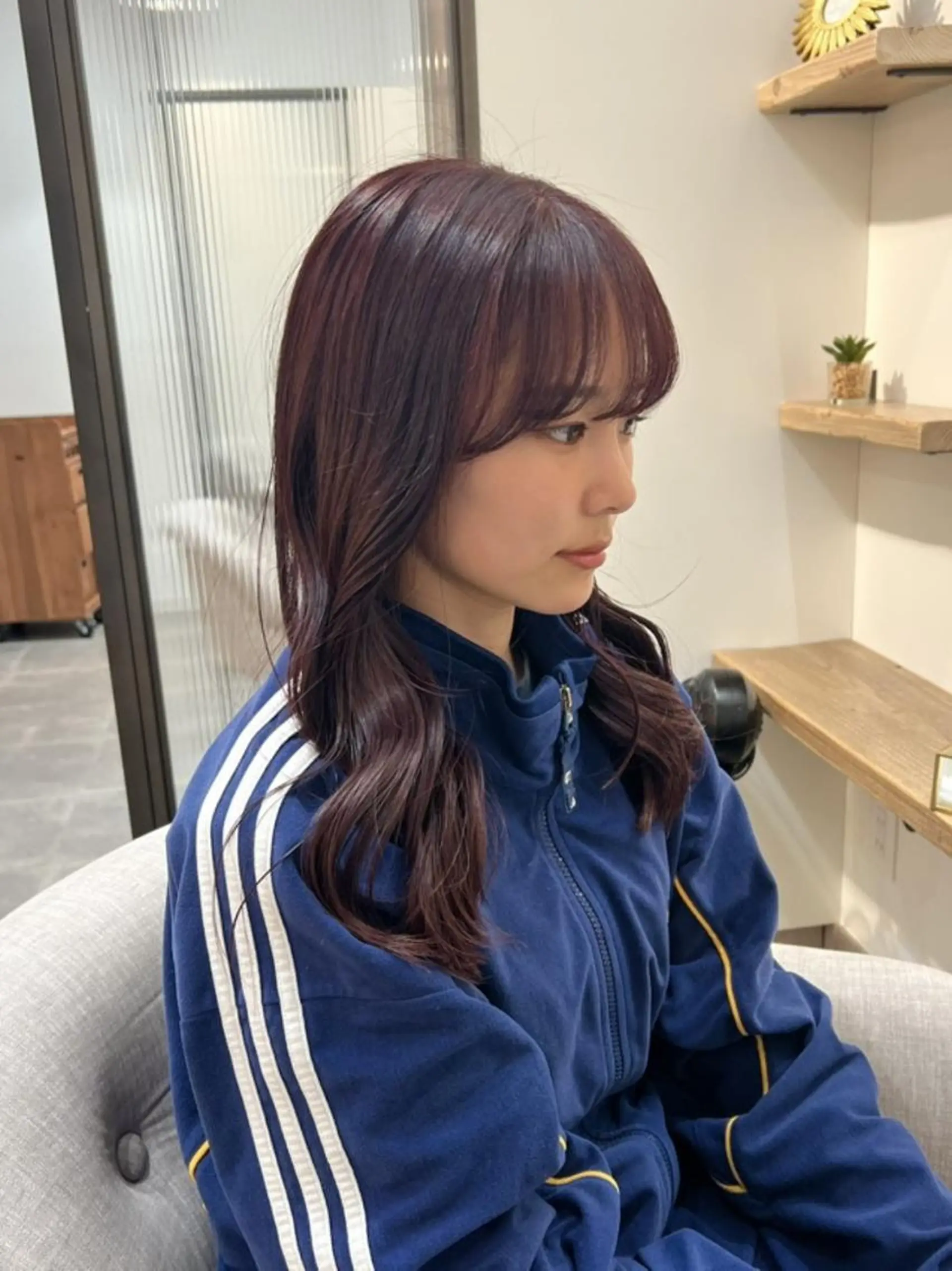 カラー セミロング ブリーチ イルミナカラー ブリーチなしカラー カット ヘアカラー トリートメント Ami アミのヘアスタイル