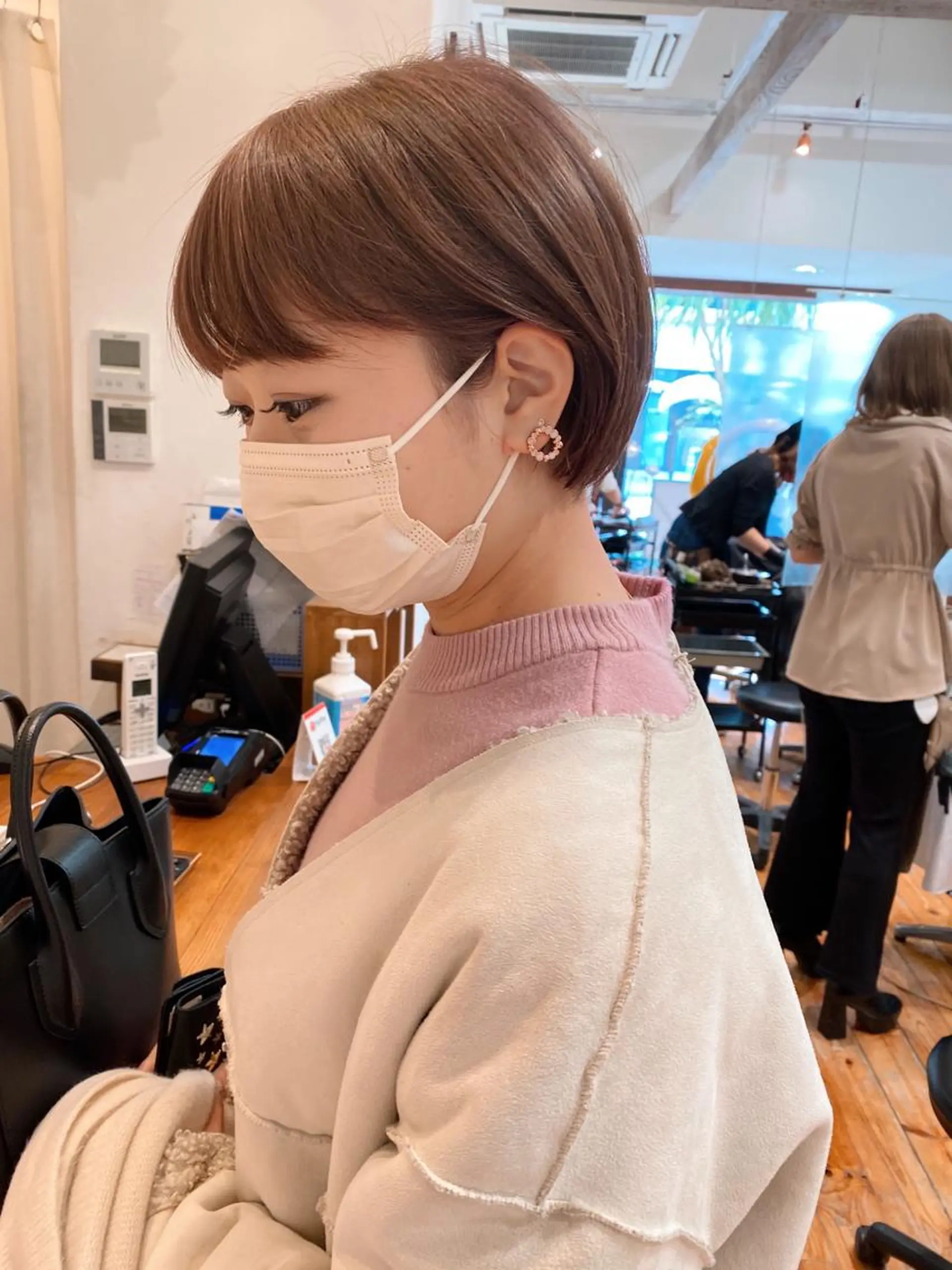 ショート カラー カット特化柏駅 徒歩3分LOUのヘアスタイル