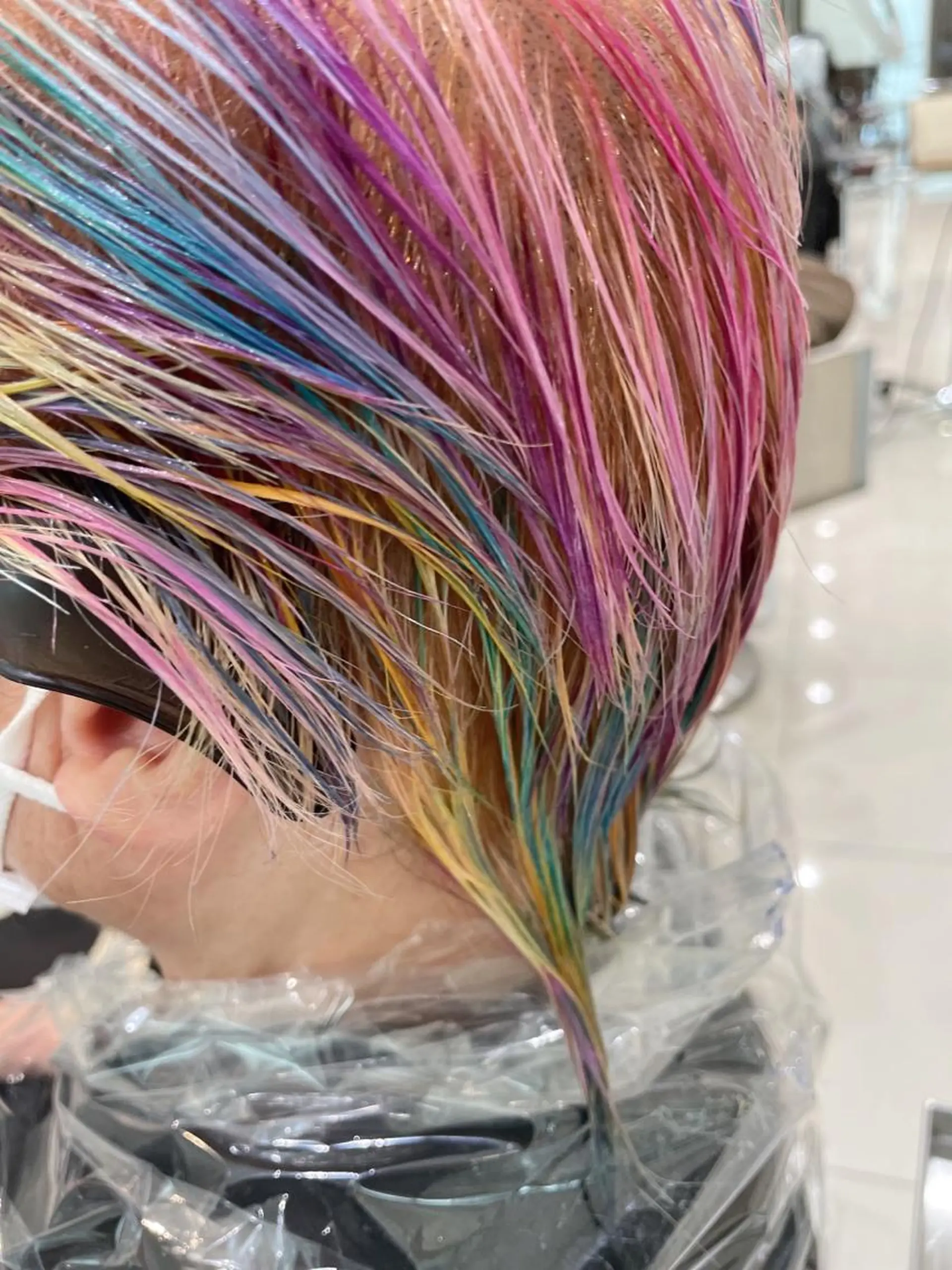 カラー カット ヘアカラー トリートメント ご新規様限定クーポン あります　桂口　烈闘のヘアスタイル