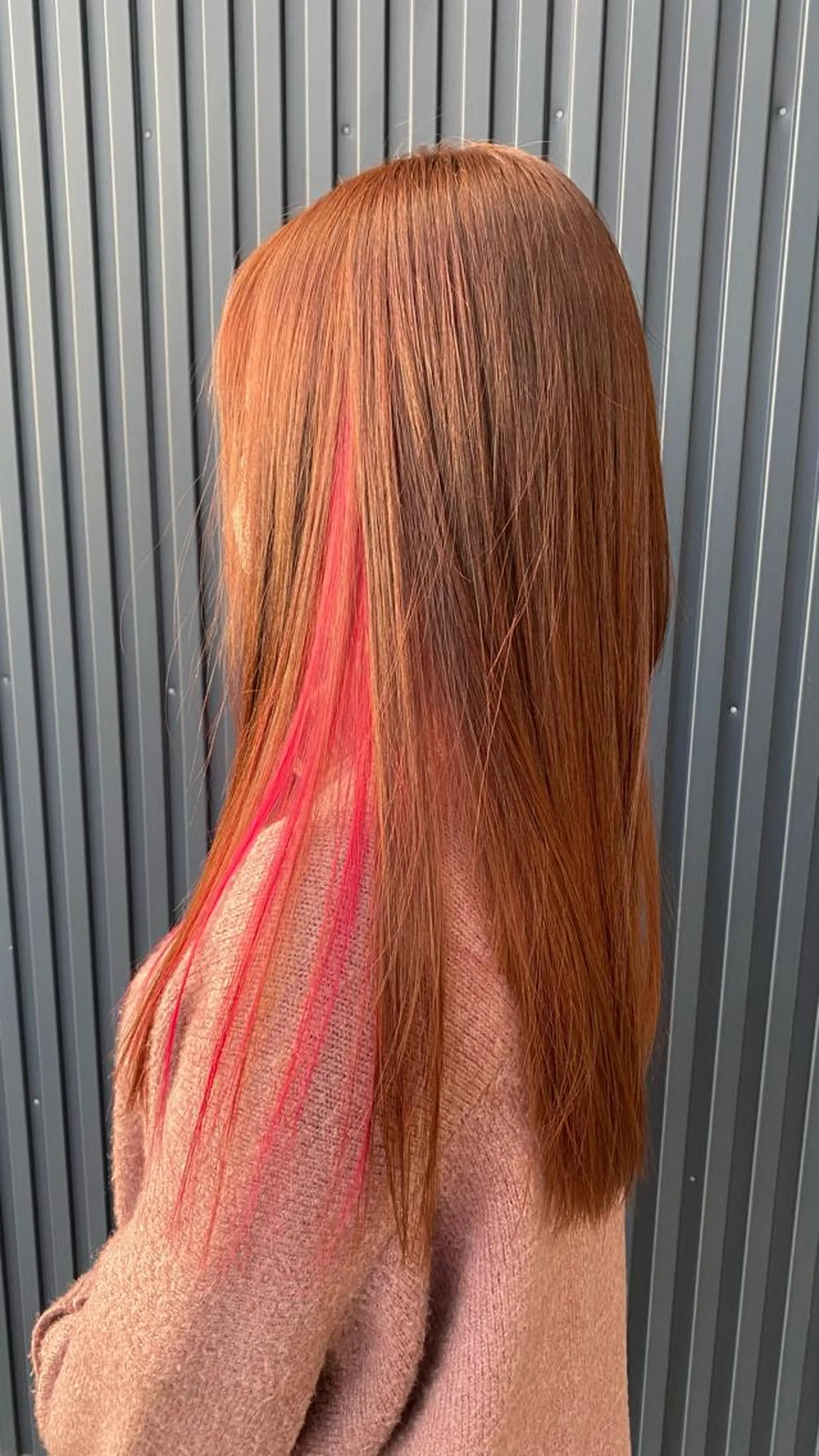 ロング カラー イヤリングカラー ヘアカラー 浅野  勇貴のヘアスタイル