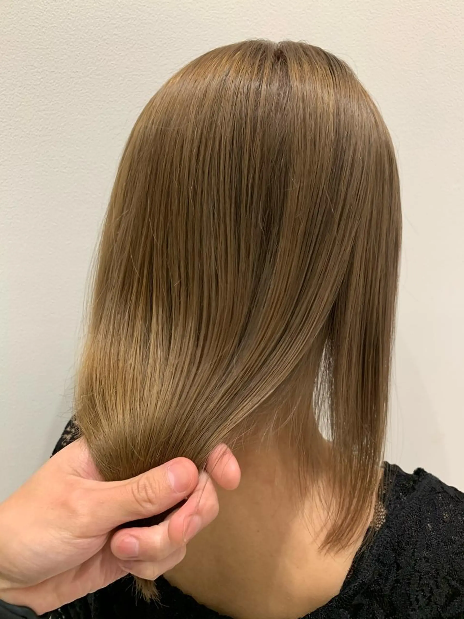 ミディアム 🍀ケアブリーチ カラー🍀坂井のヘアスタイル