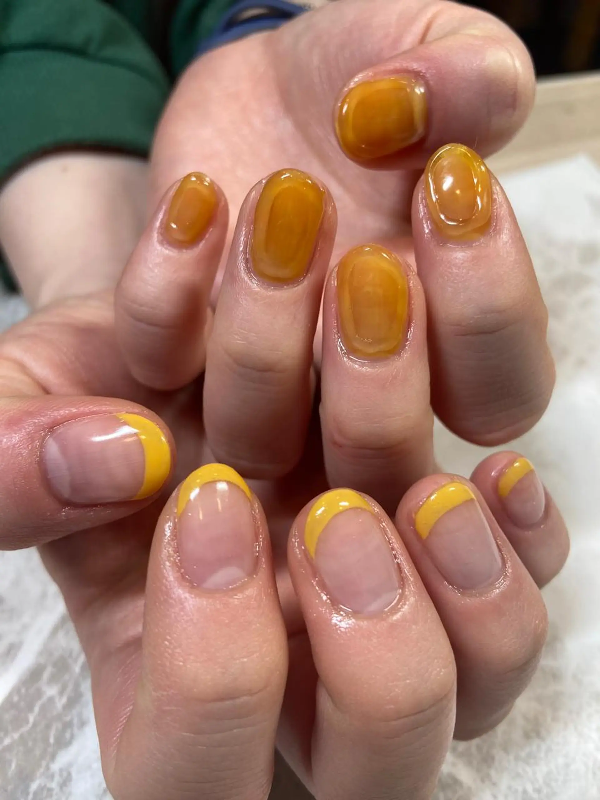 ミディアム ネイル フレンチネイル ぷっくりネイル ハンドネイル ネイルサロン ステラのネイルデザイン