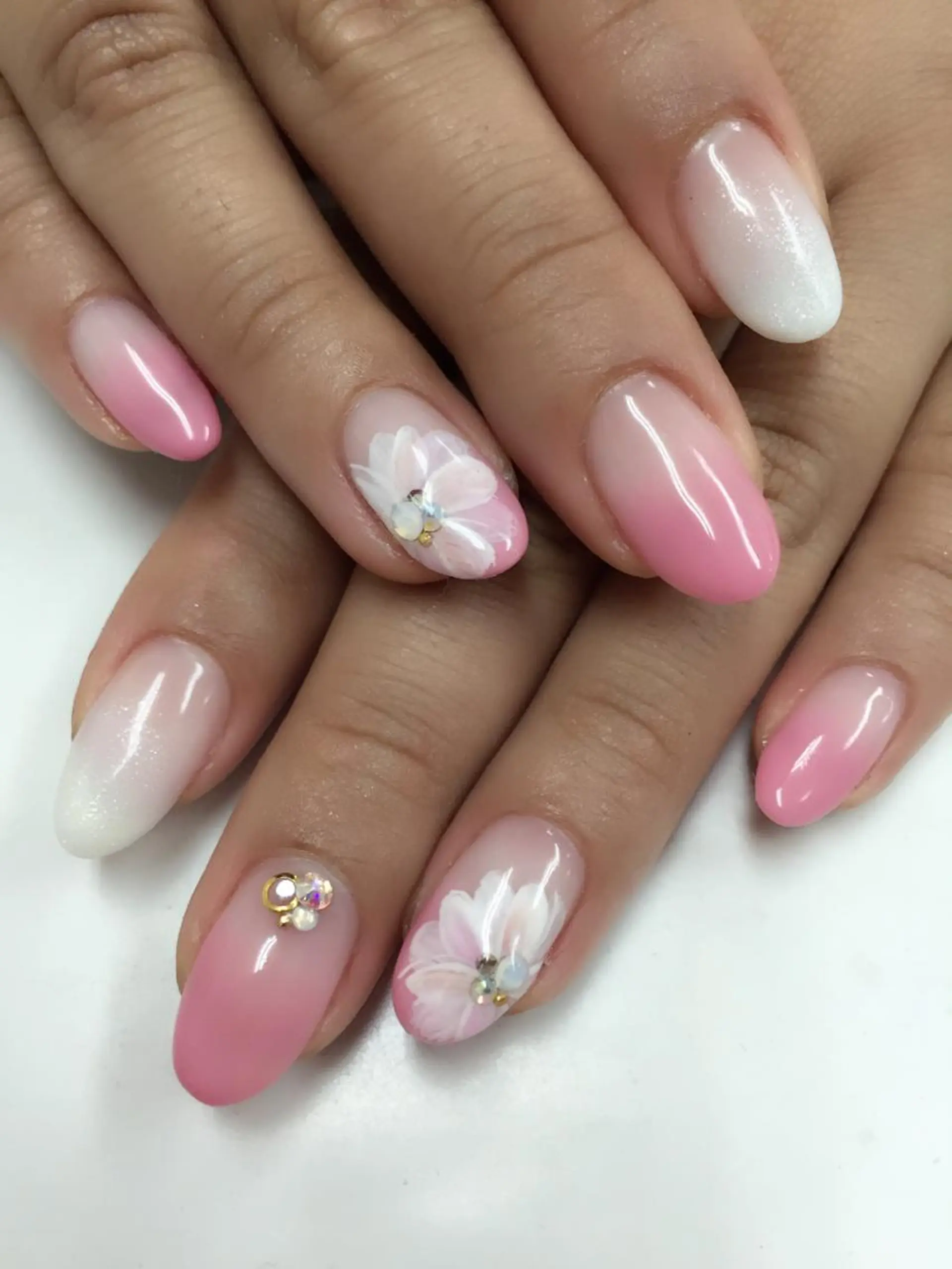 ネイル nail & eyelash Sympa 新横浜所属・𝓢𝔂𝓶𝓹𝓪 𝓜iwako🐰ᩚのネイルデザイン